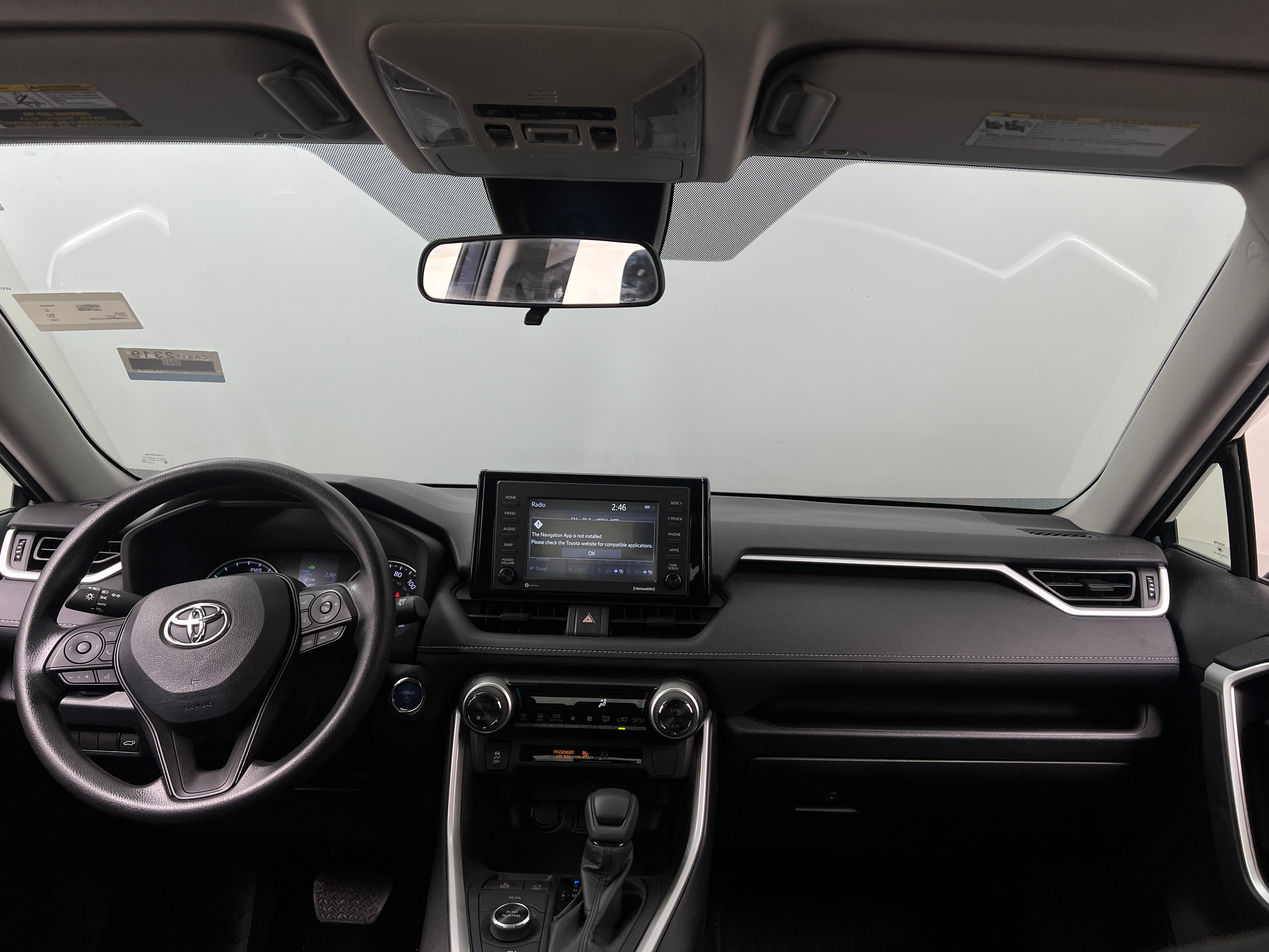 2022 Toyota RAV4 XLE 3