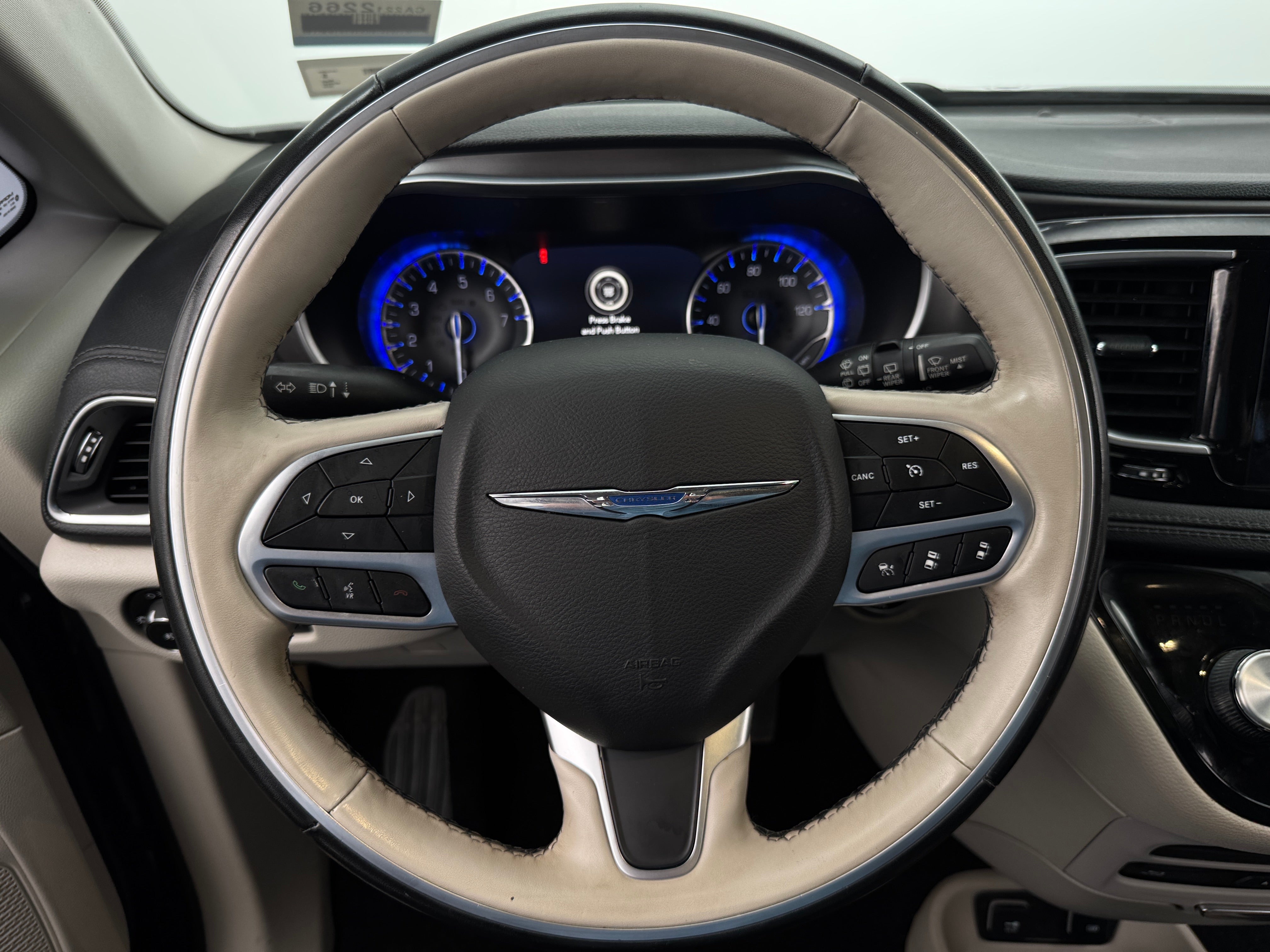 2019 Chrysler Pacifica Limited 4
