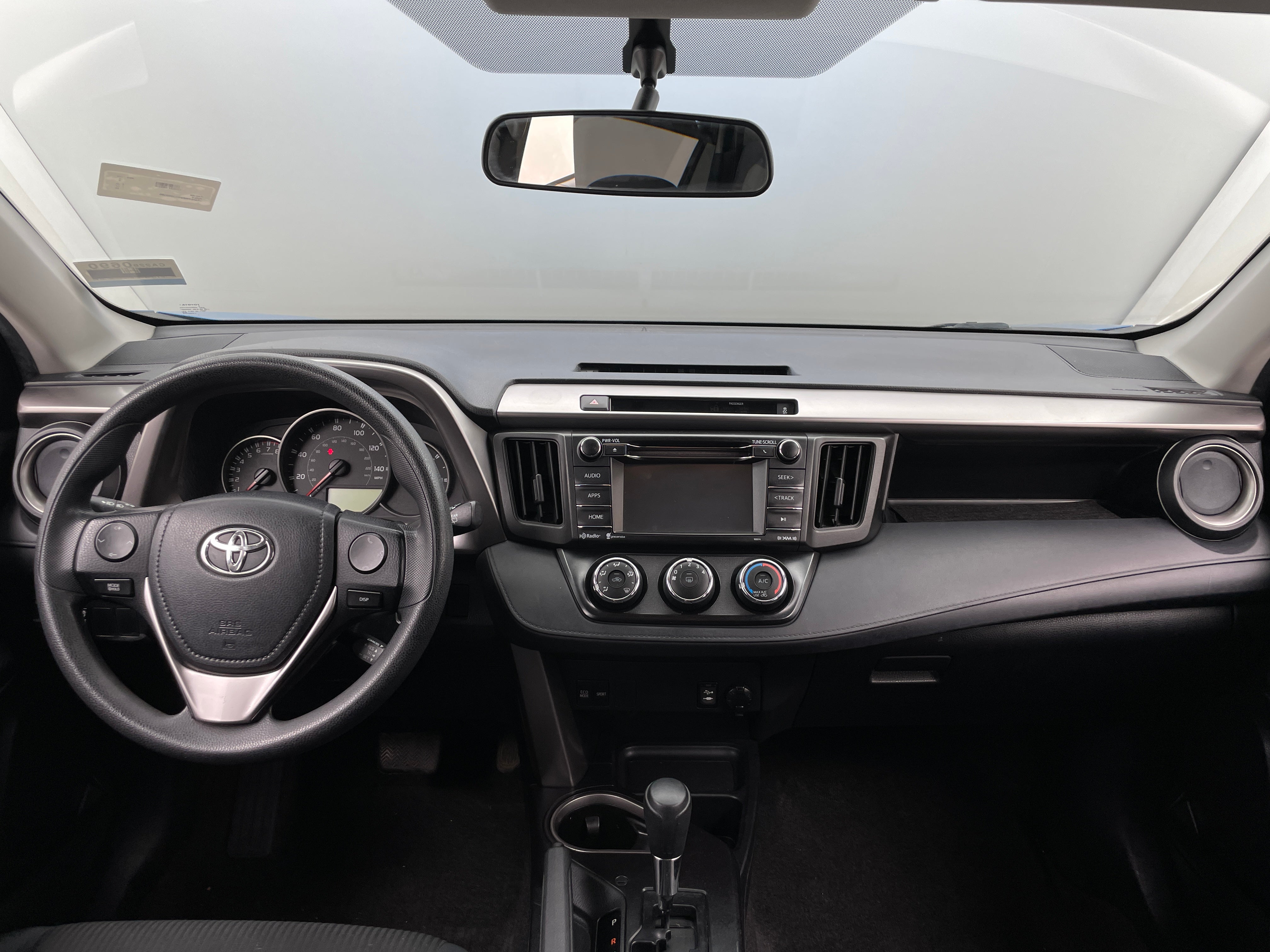 2016 Toyota RAV4 LE 3