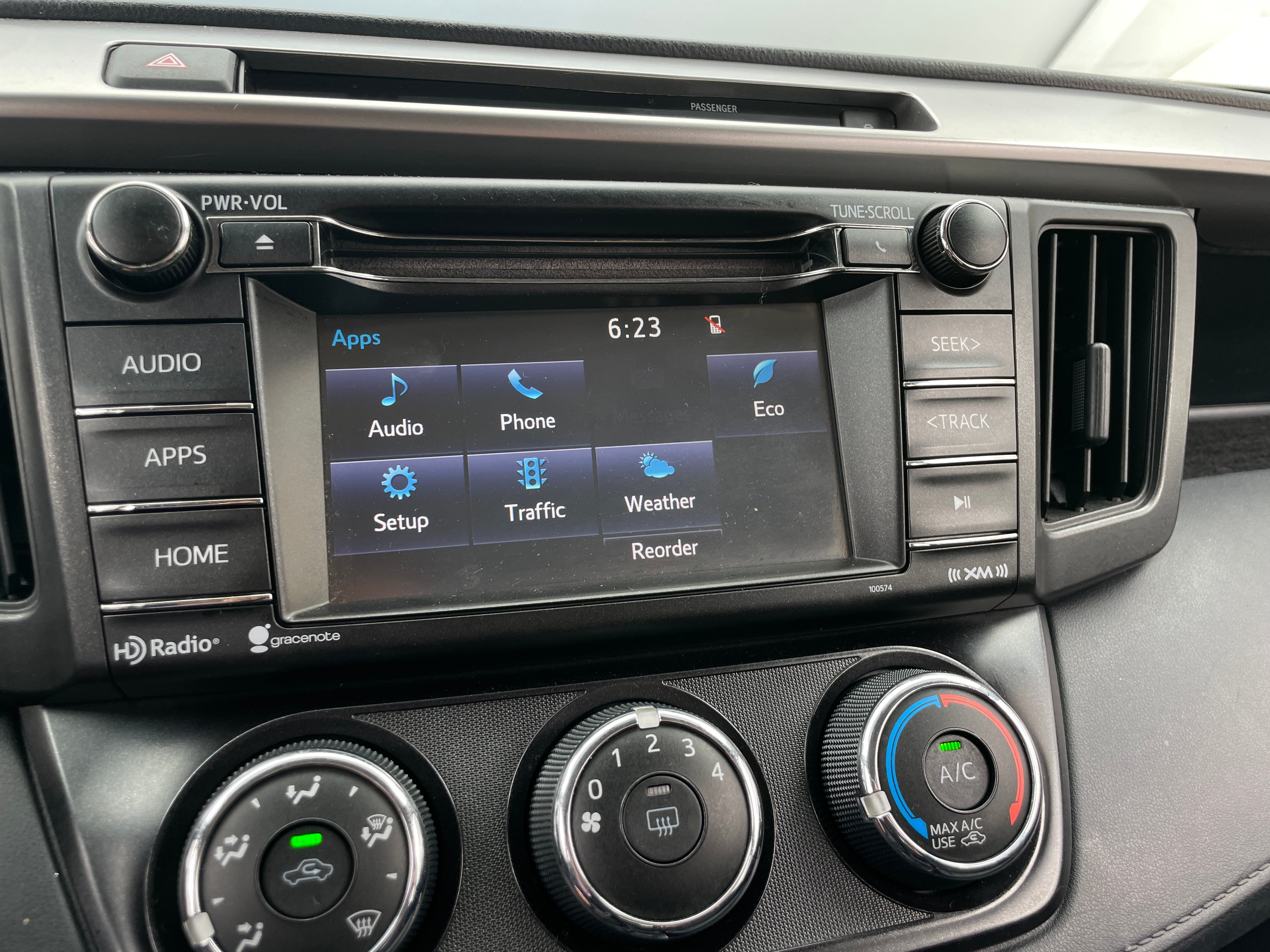 2016 Toyota RAV4 LE 4