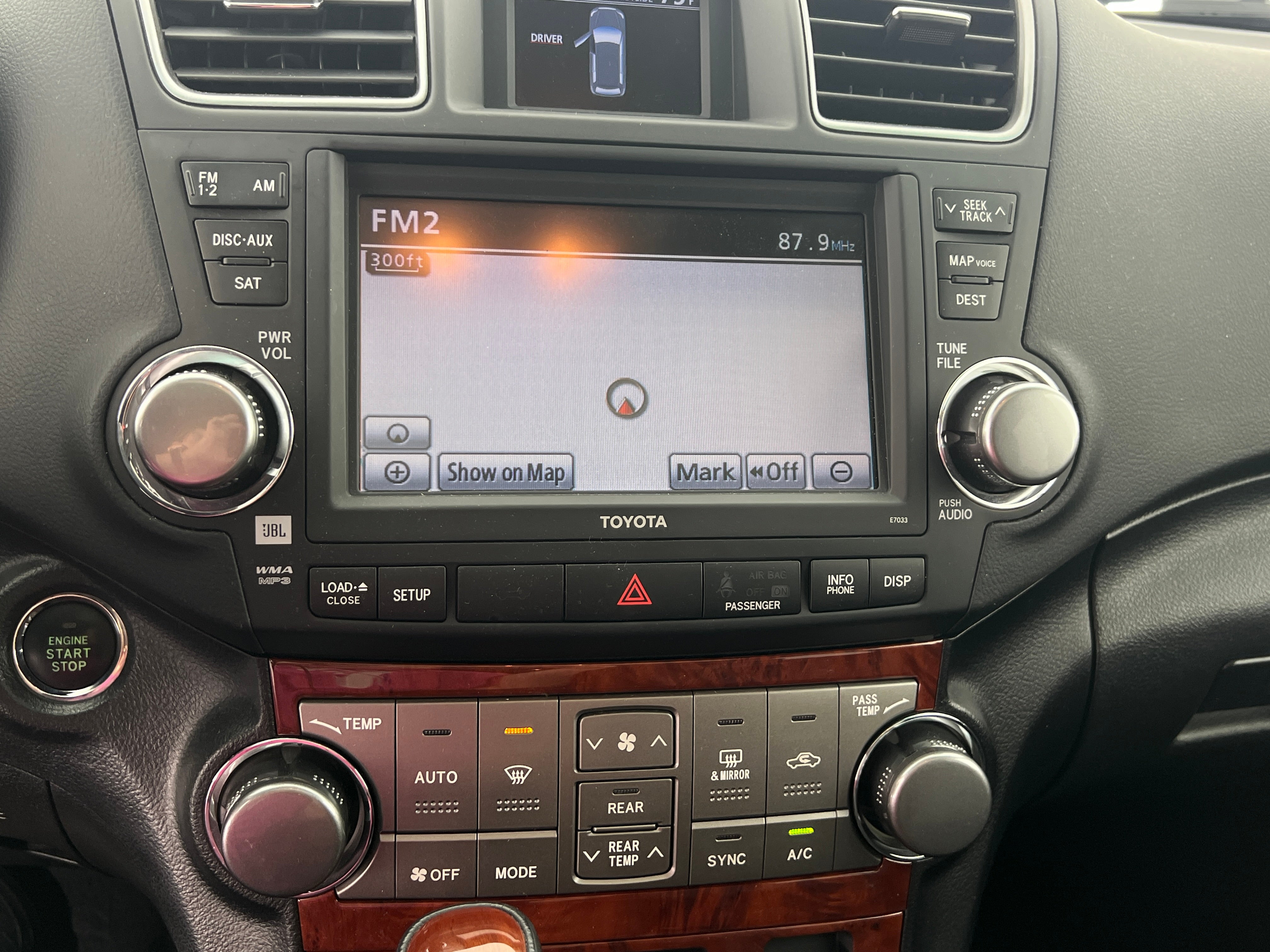 2011 Toyota Highlander Limited 3
