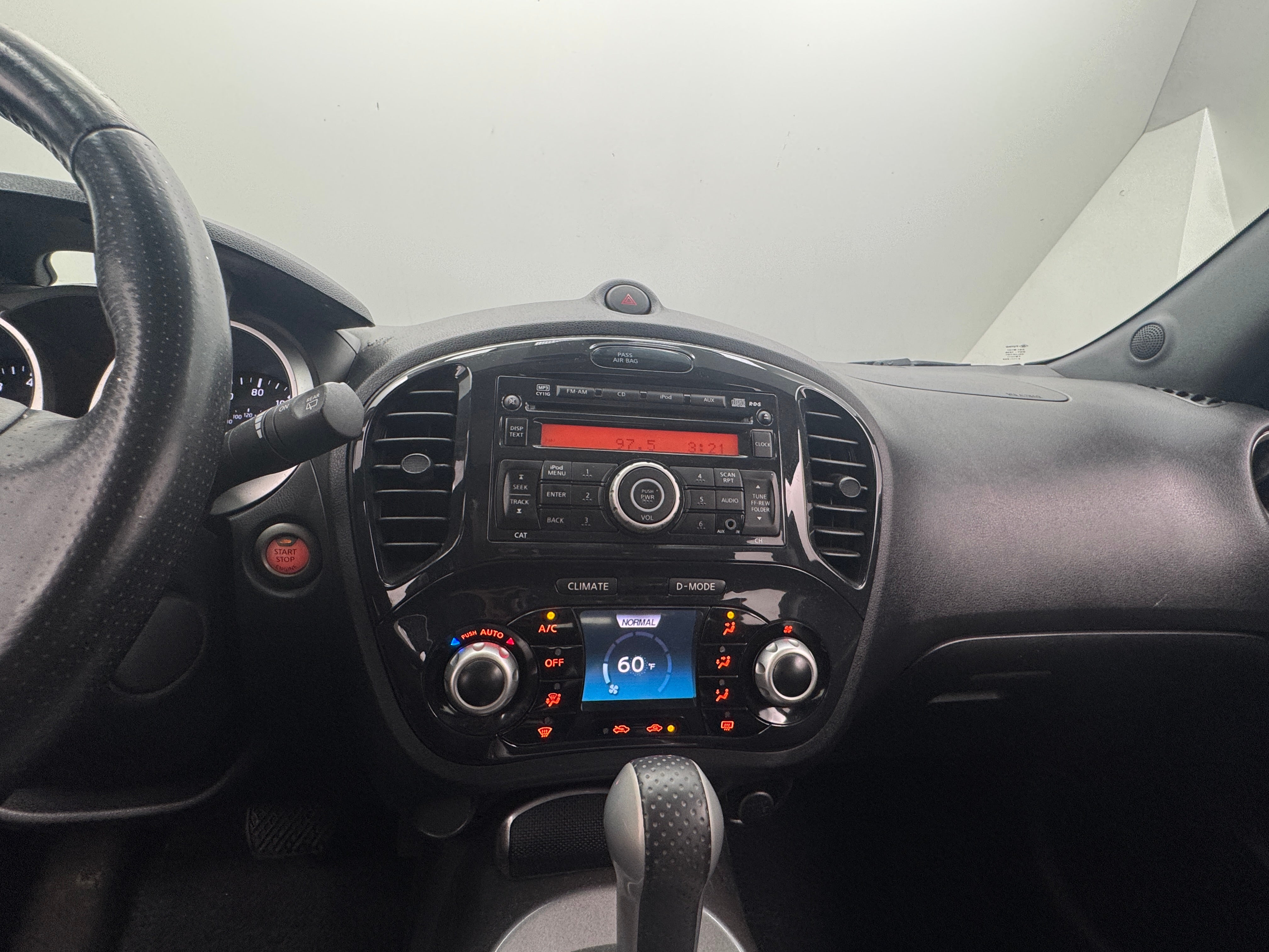 2014 Nissan Juke SV 4