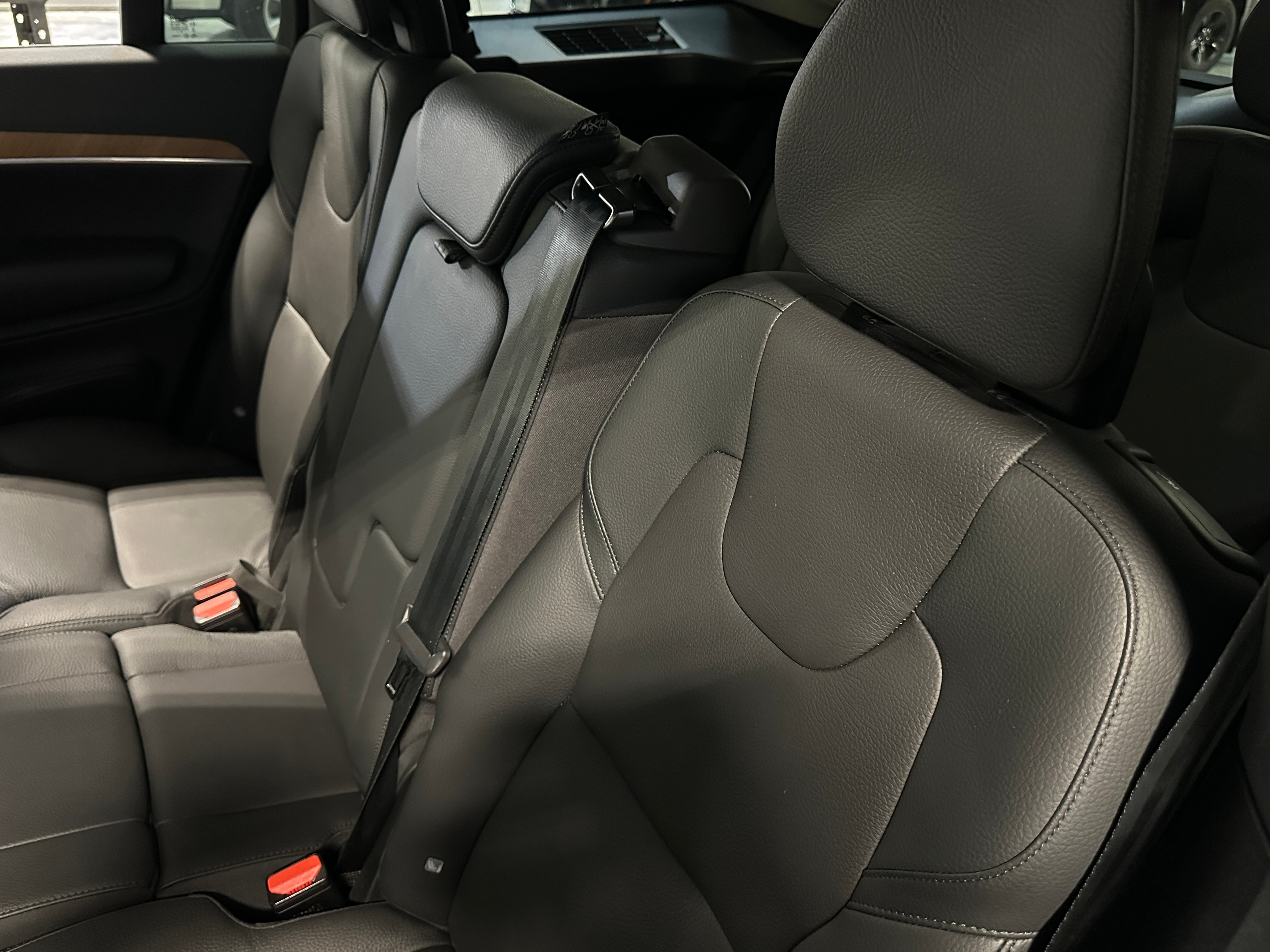 2024 Volvo XC90 B5 Plus 5