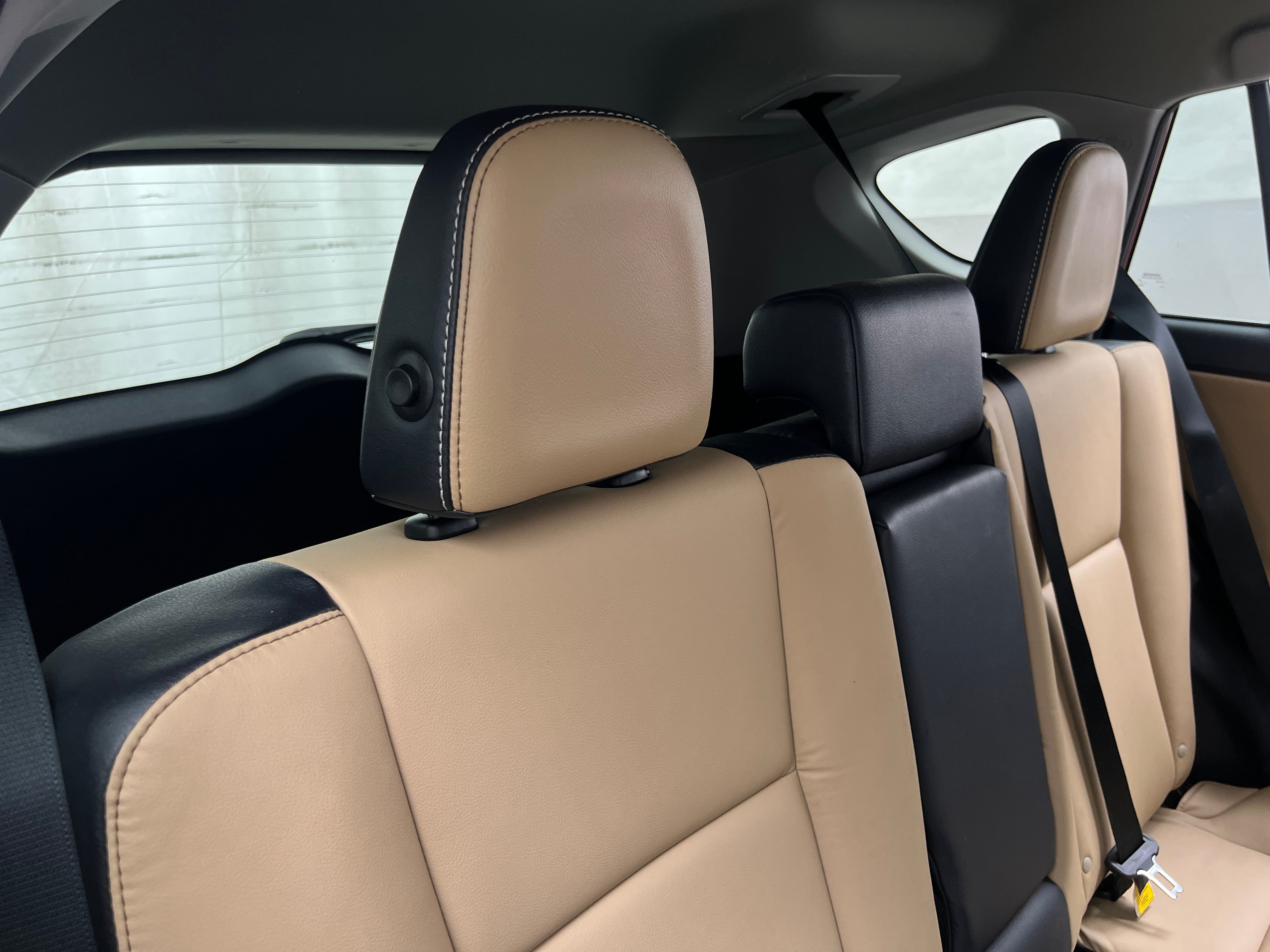 2017 Toyota RAV4 Limited 5