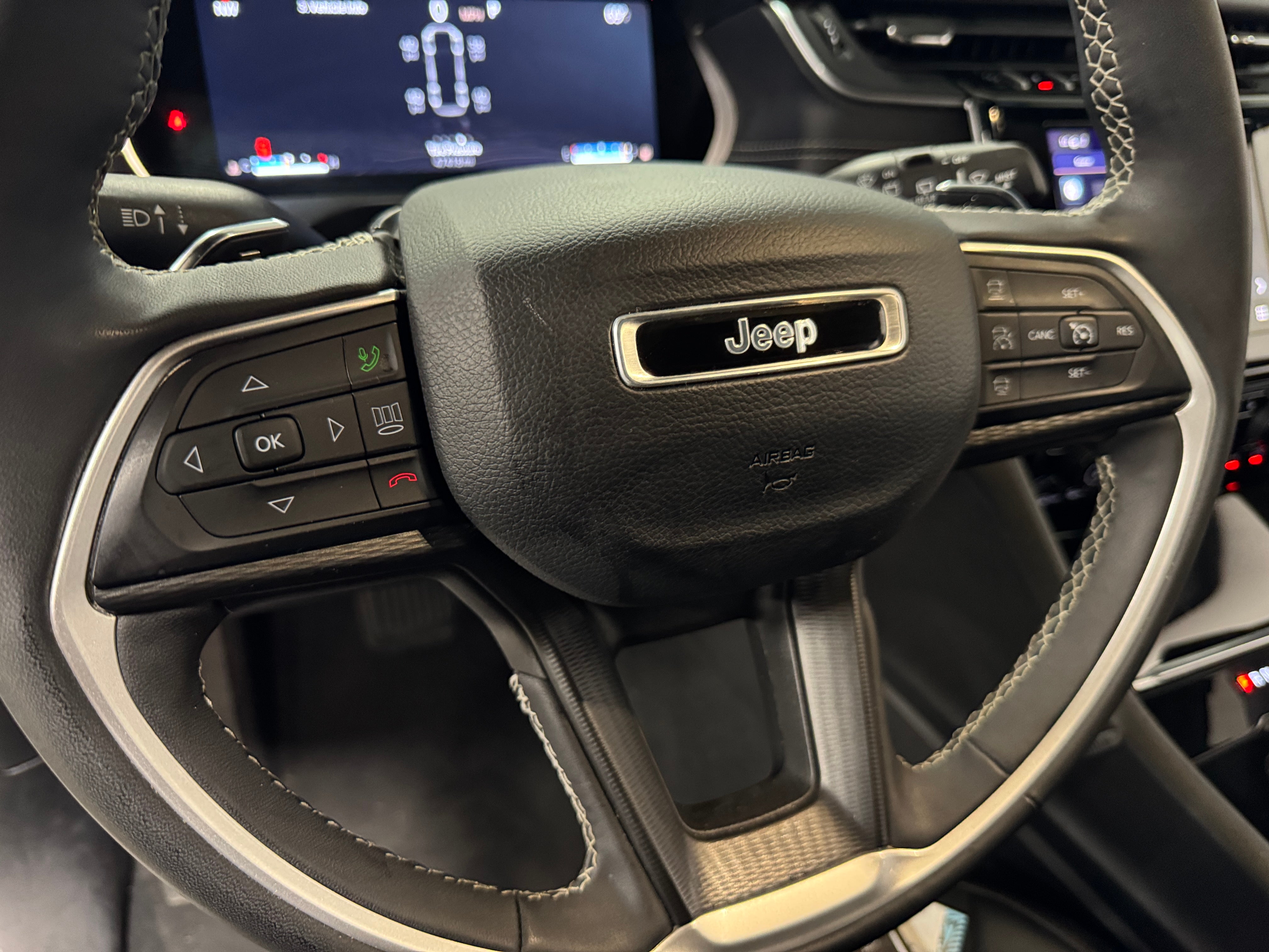 2024 Jeep Grand Cherokee L Altitude 4