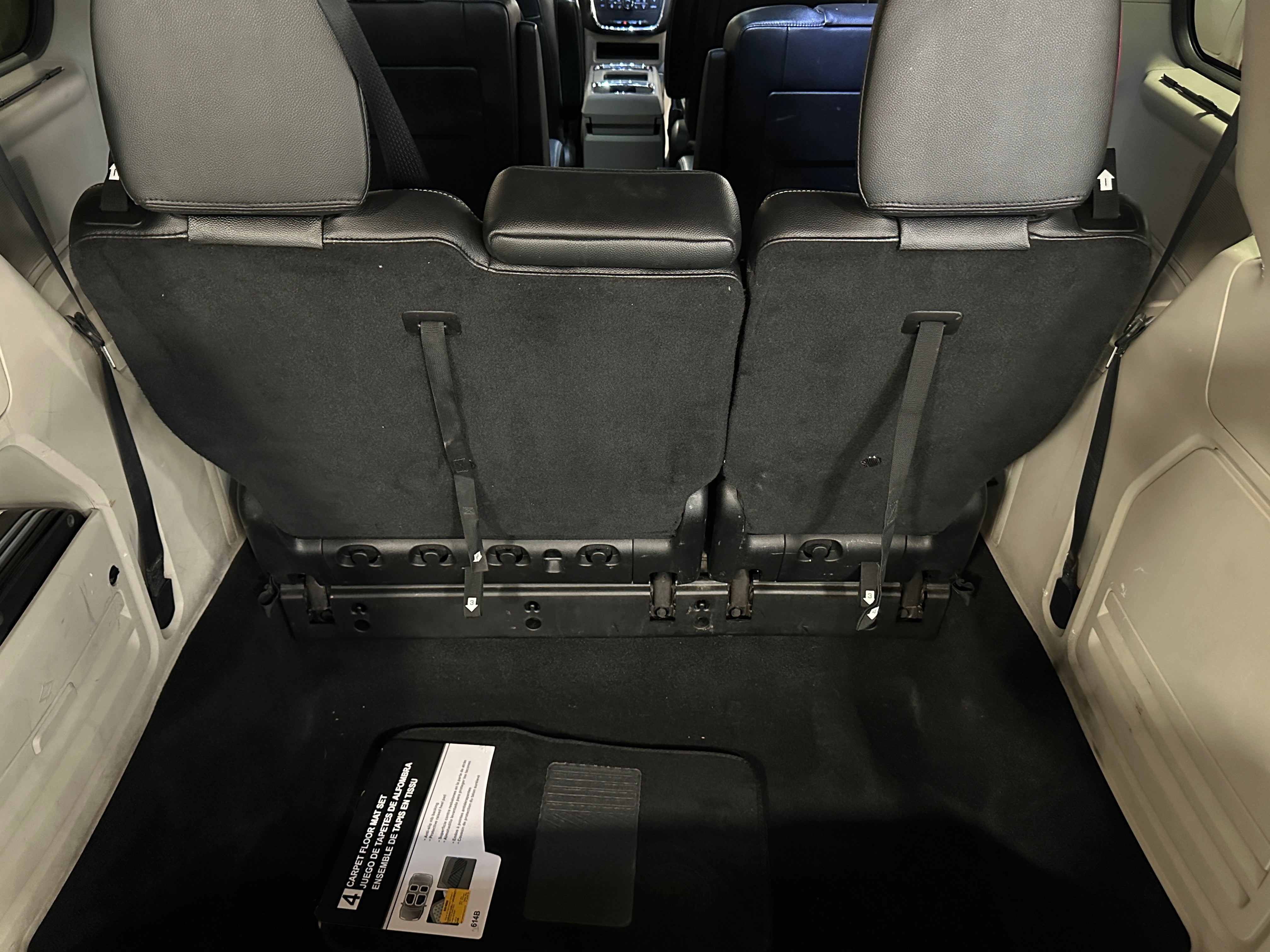 2015 Chrysler Town & Country Touring 6