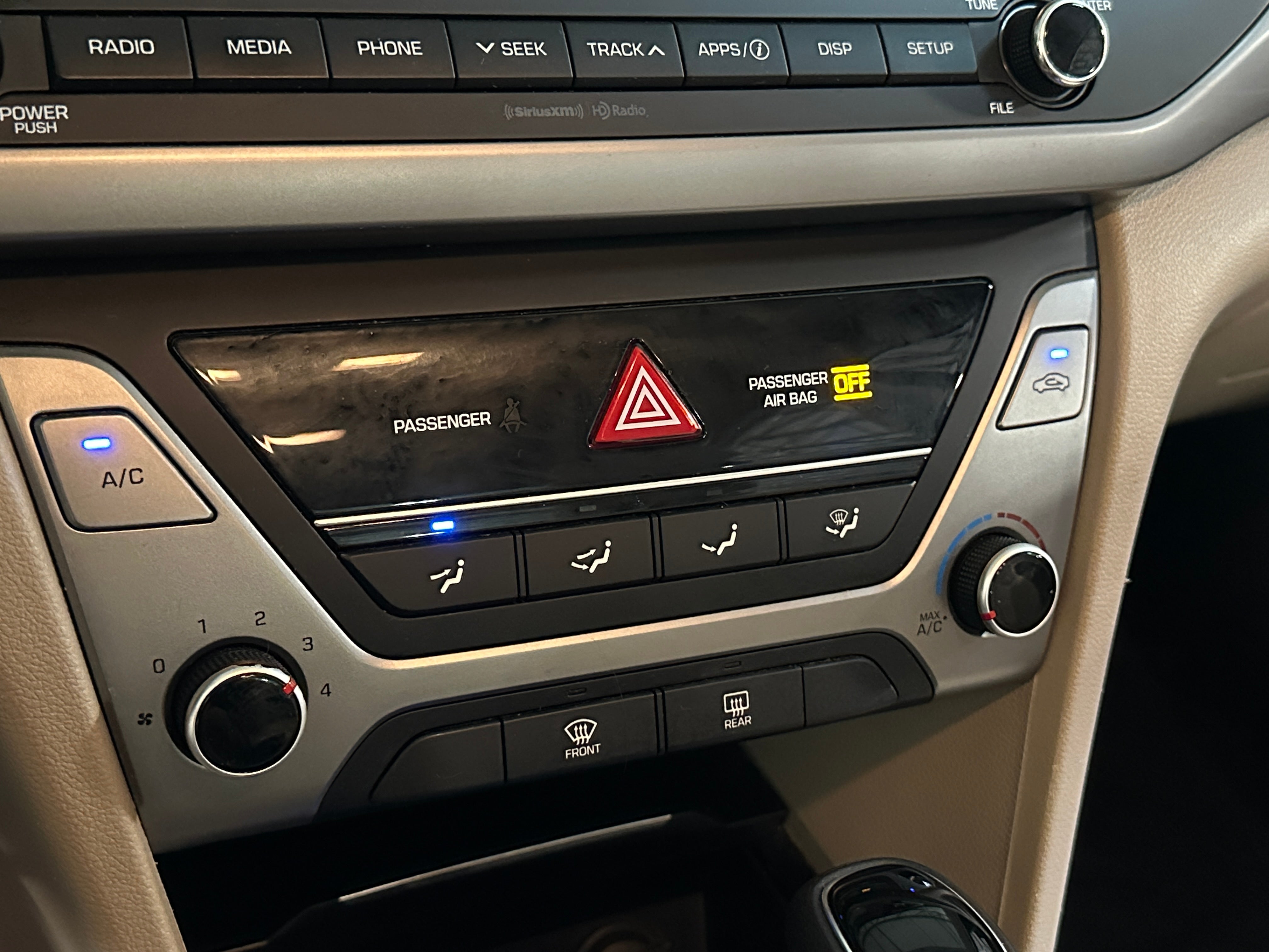 2017 Hyundai Elantra SE 4
