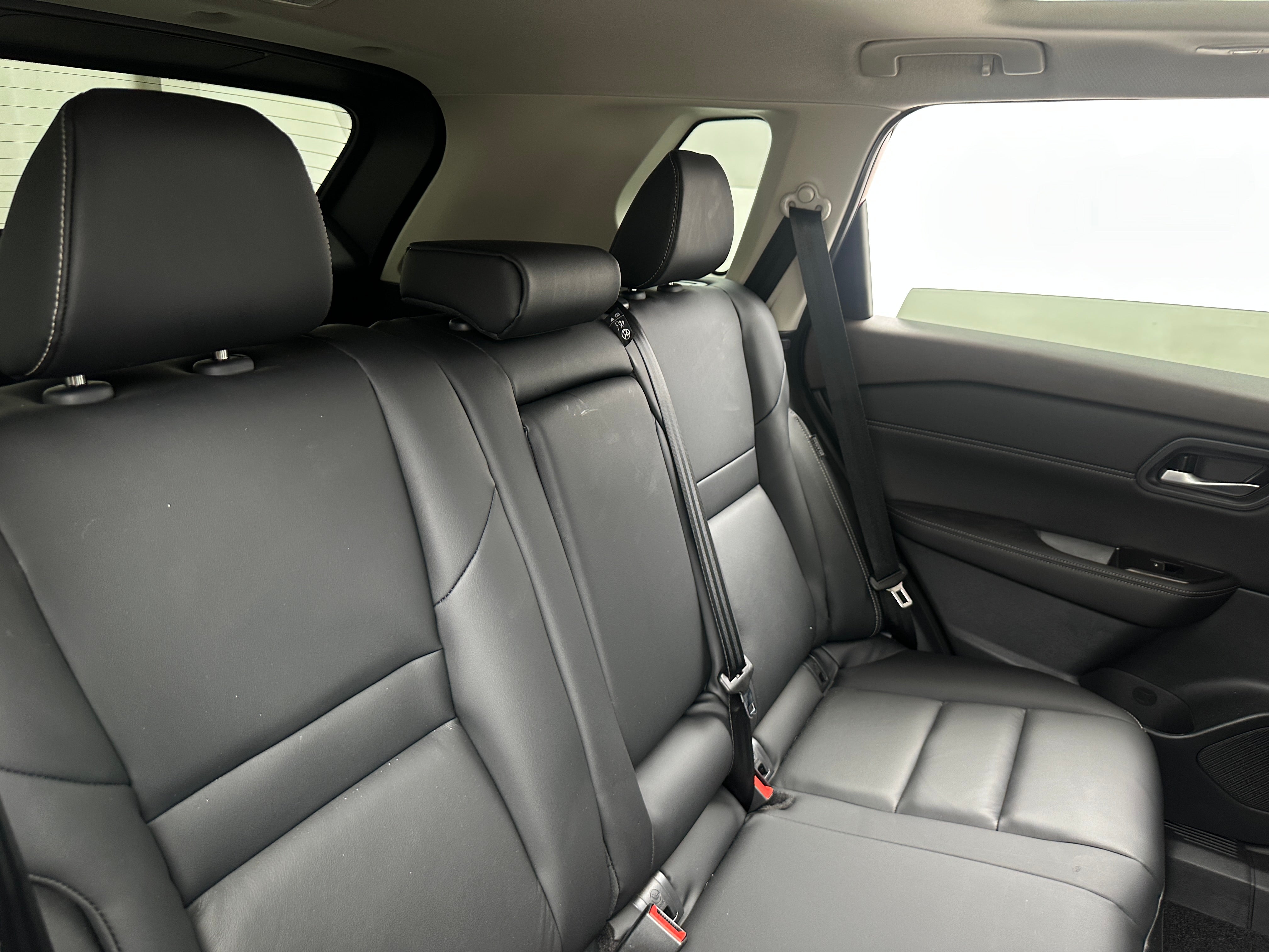 2023 Nissan Rogue SL 5