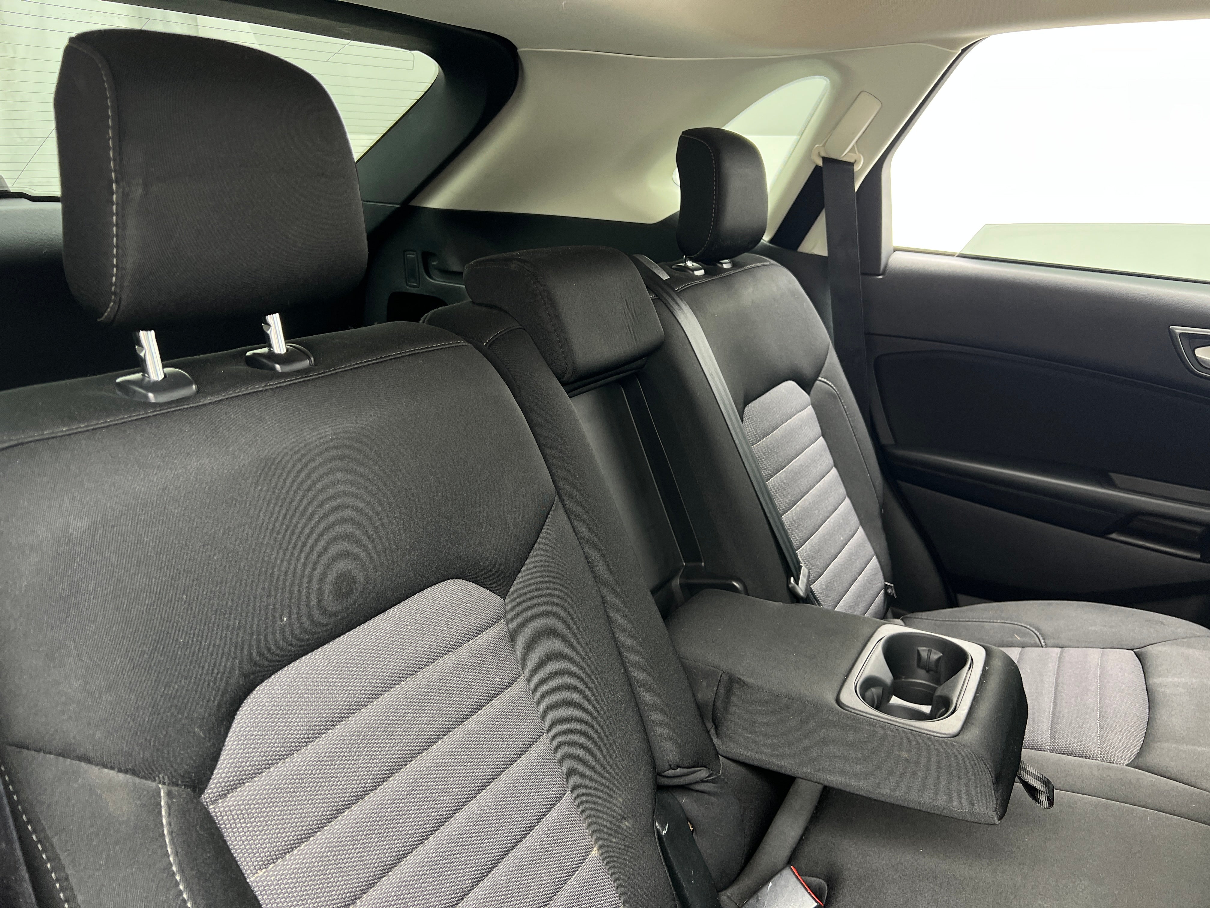 2019 Ford Edge SE 6