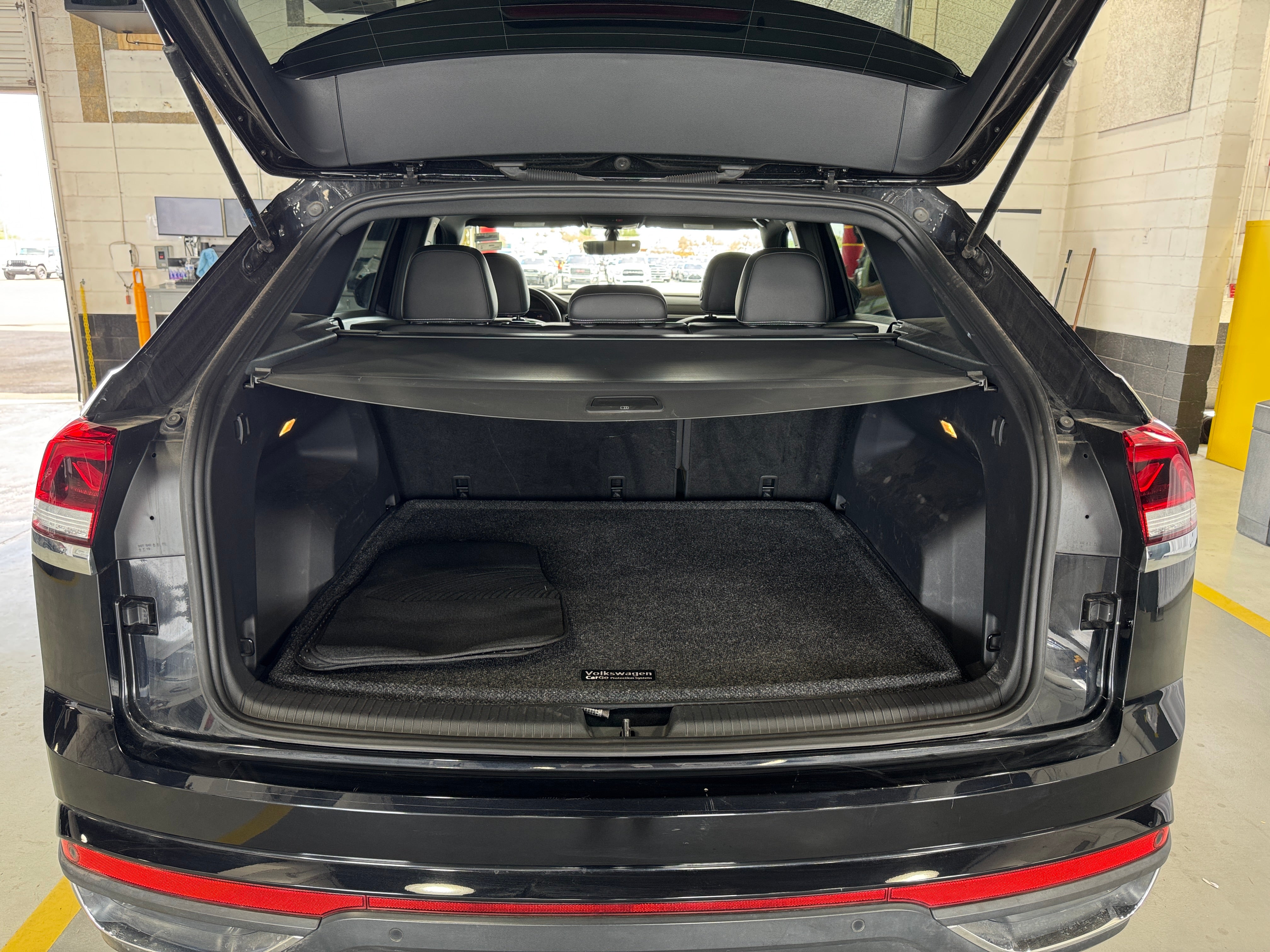 2022 Volkswagen Atlas SE 6