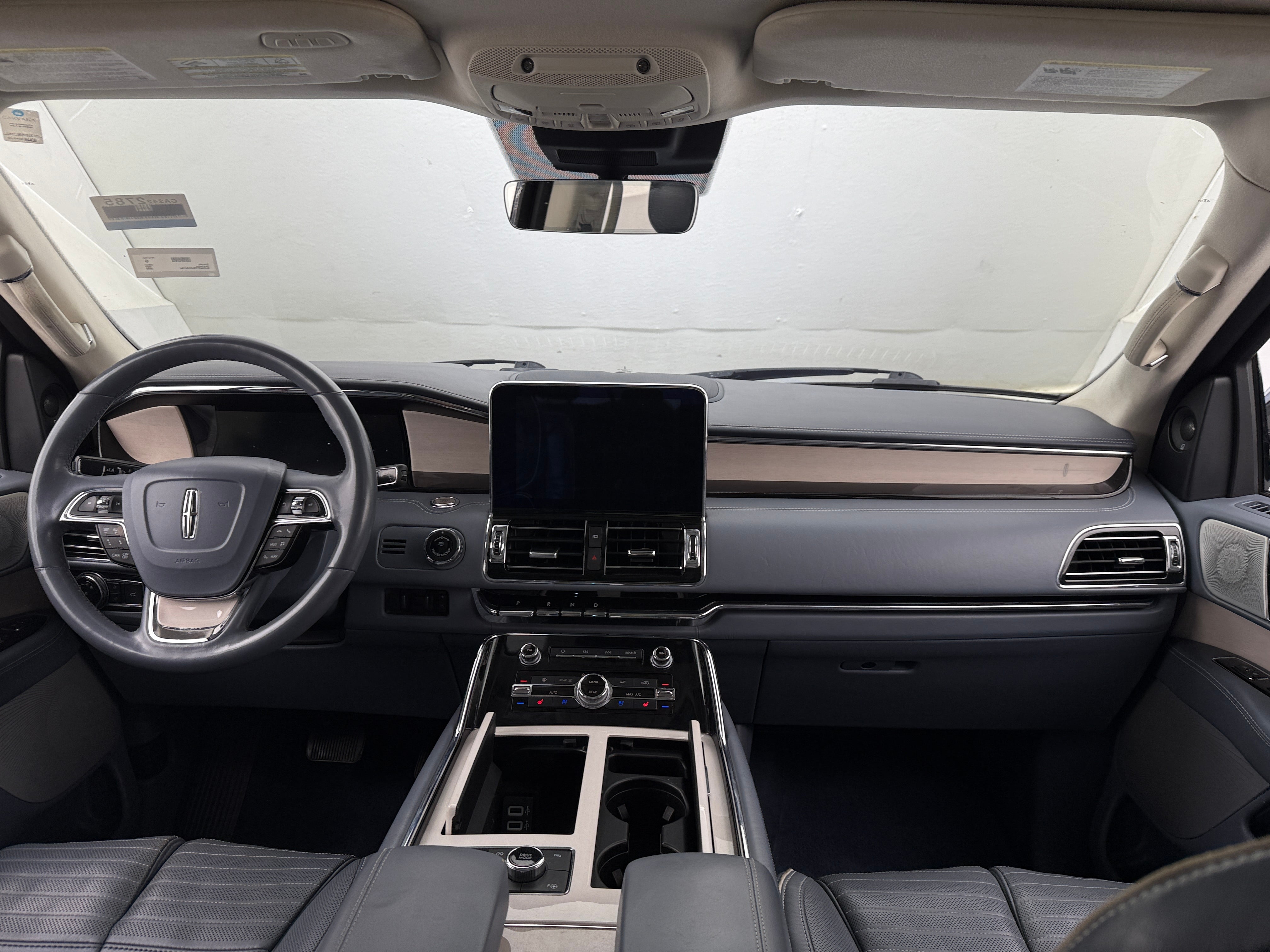 2018 Lincoln Navigator Black Label 2