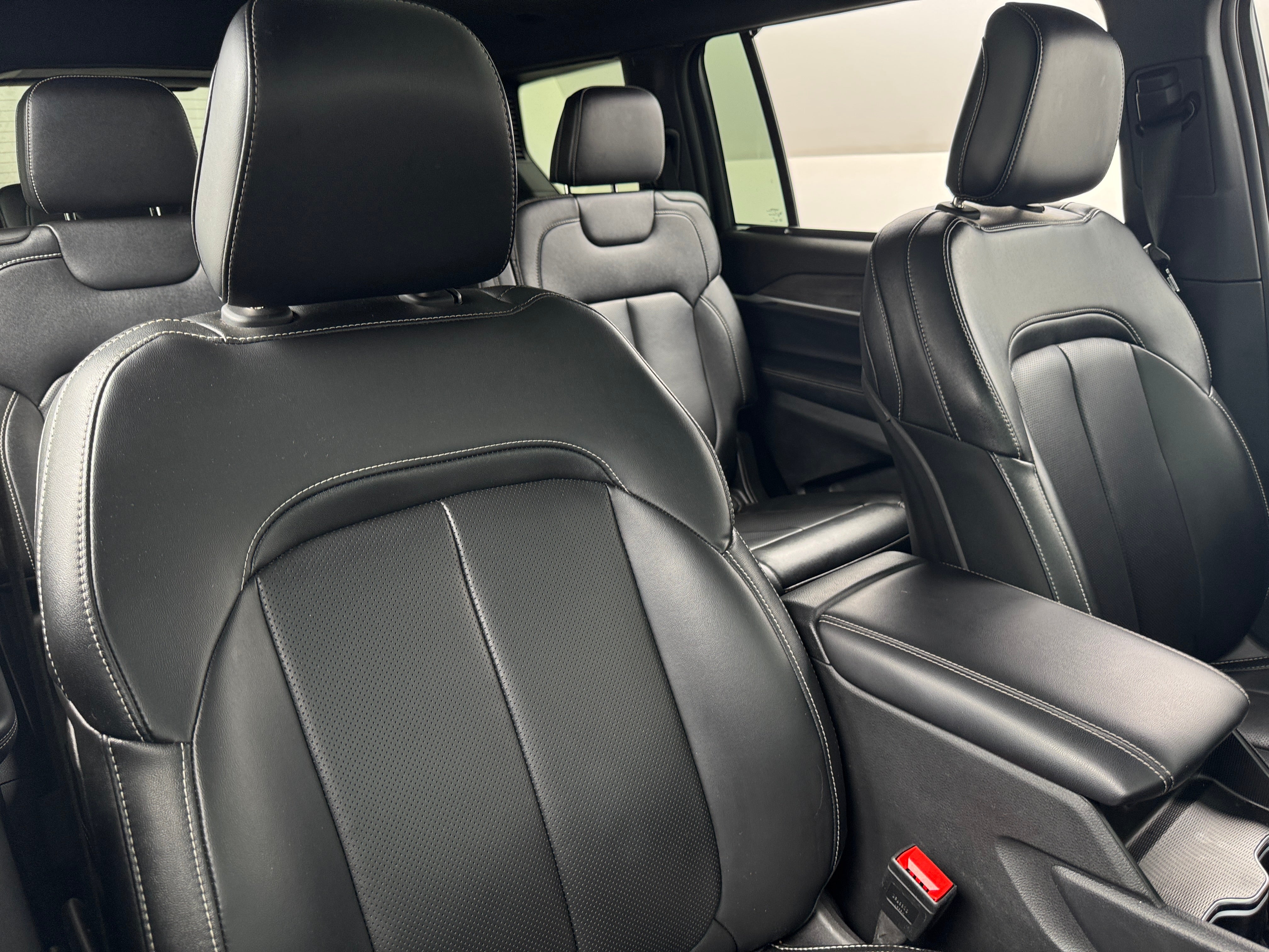 2024 Jeep Grand Cherokee L Limited Edition 2