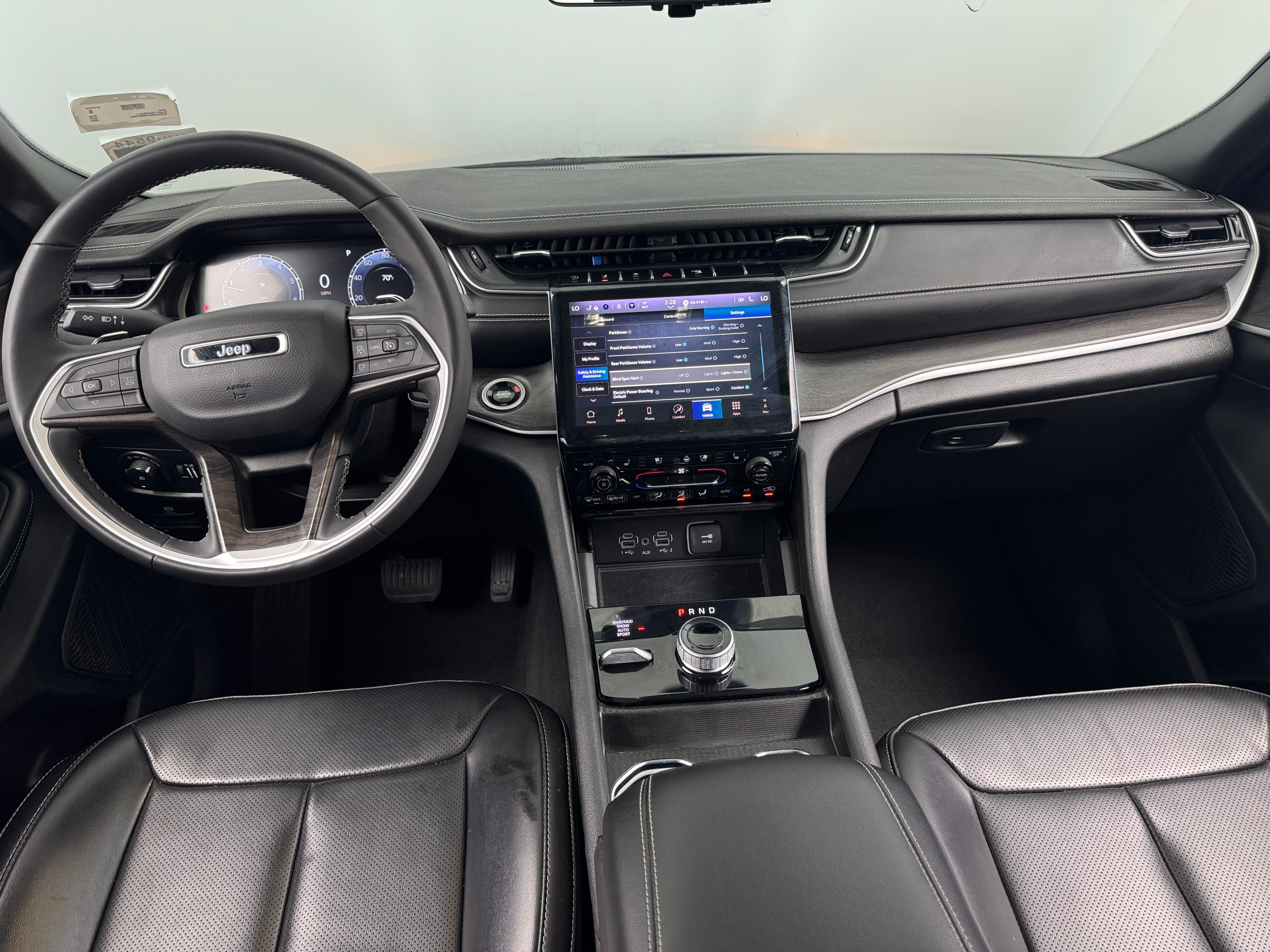 2024 Jeep Grand Cherokee L Limited Edition 3