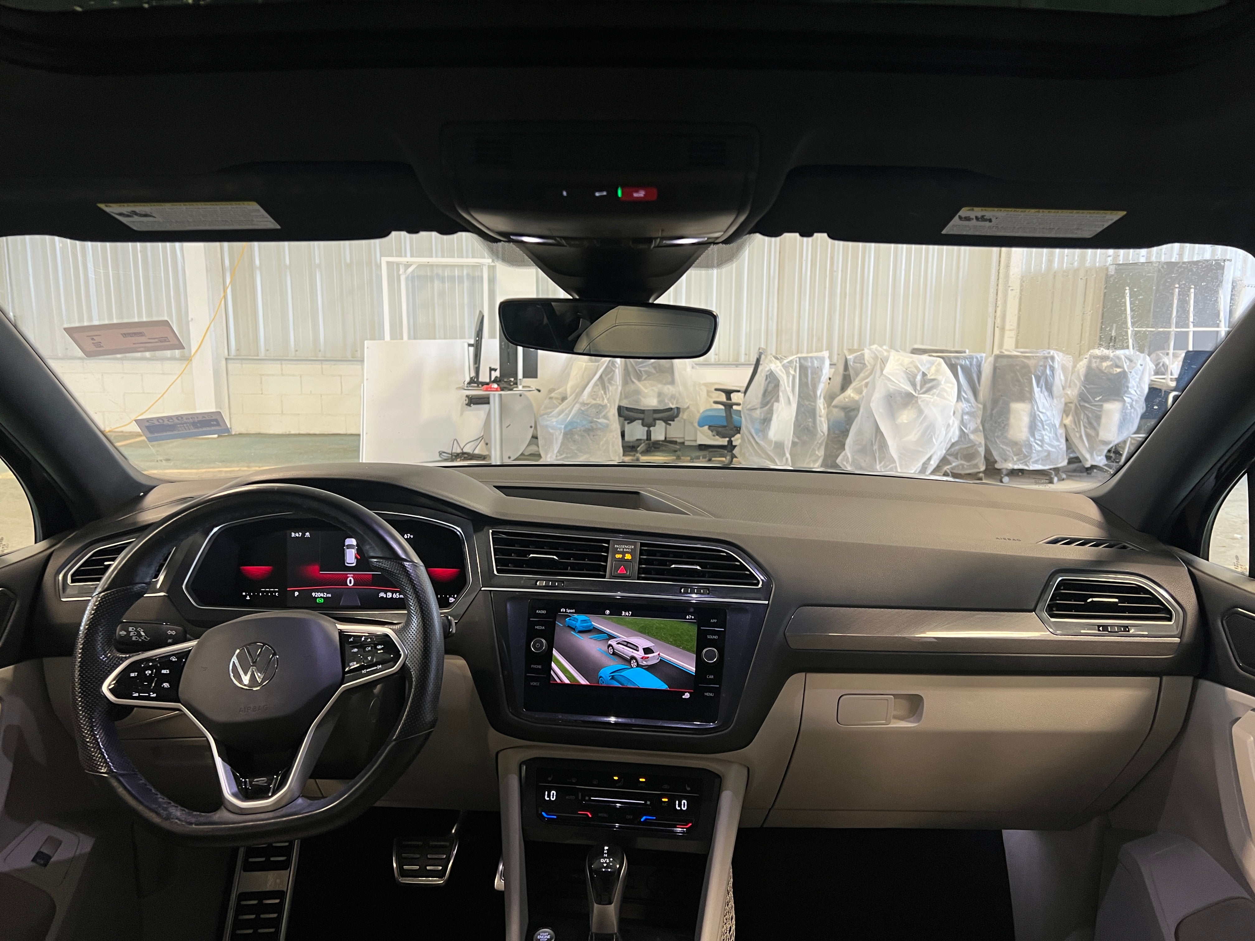 2022 Volkswagen Tiguan SE R-Line Black 2