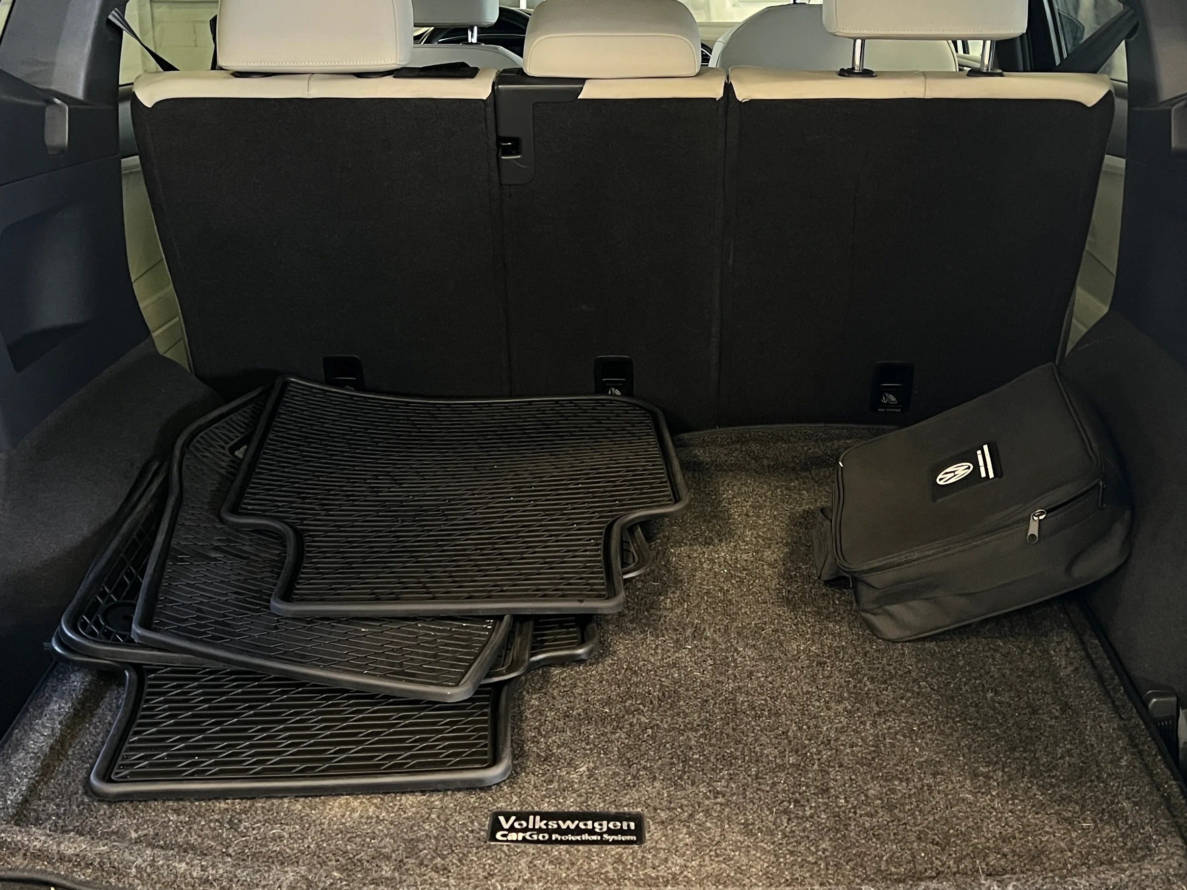 2022 Volkswagen Tiguan SE R-Line Black 6