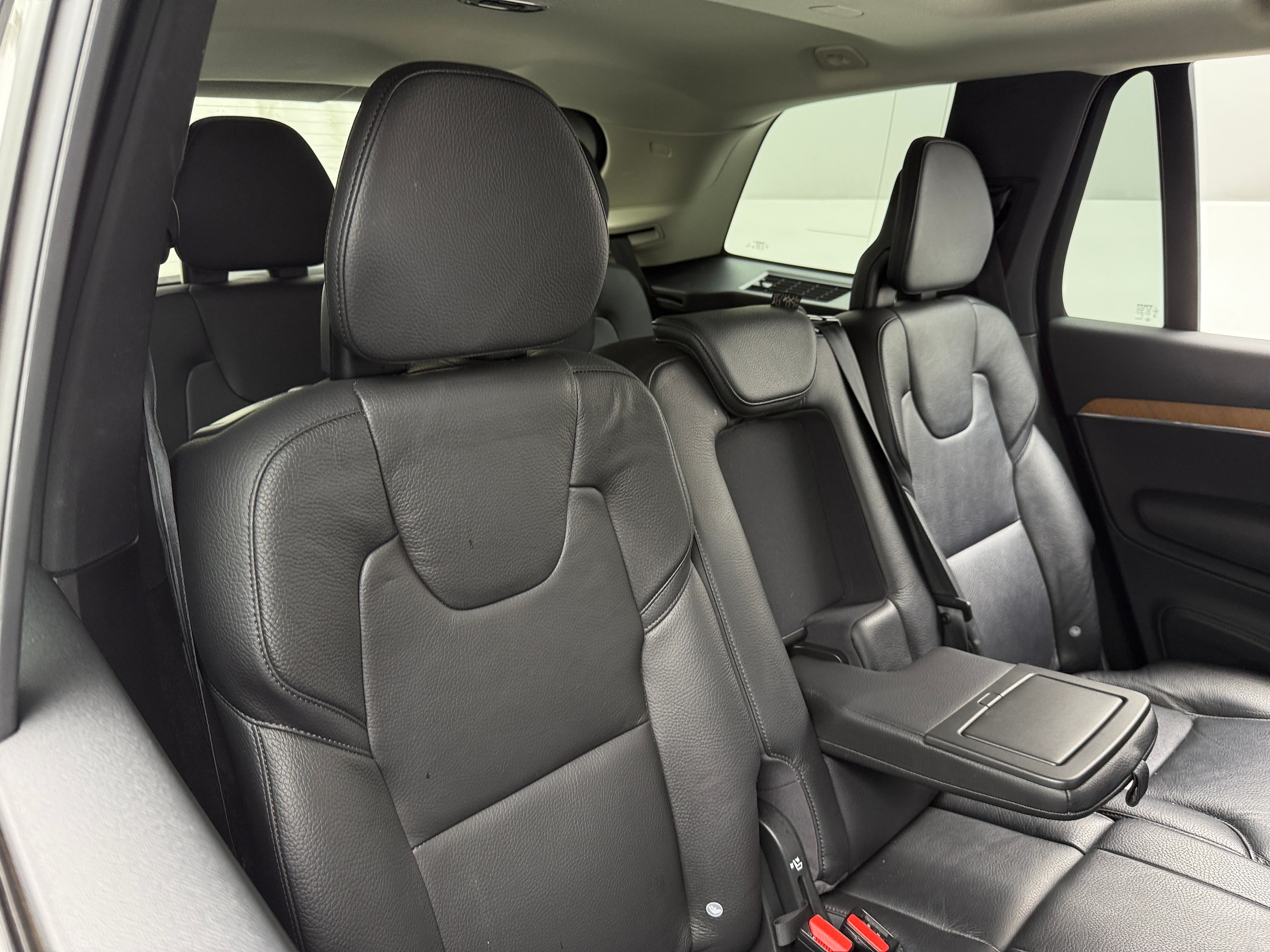 2021 Volvo XC90 T5 Momentum 5
