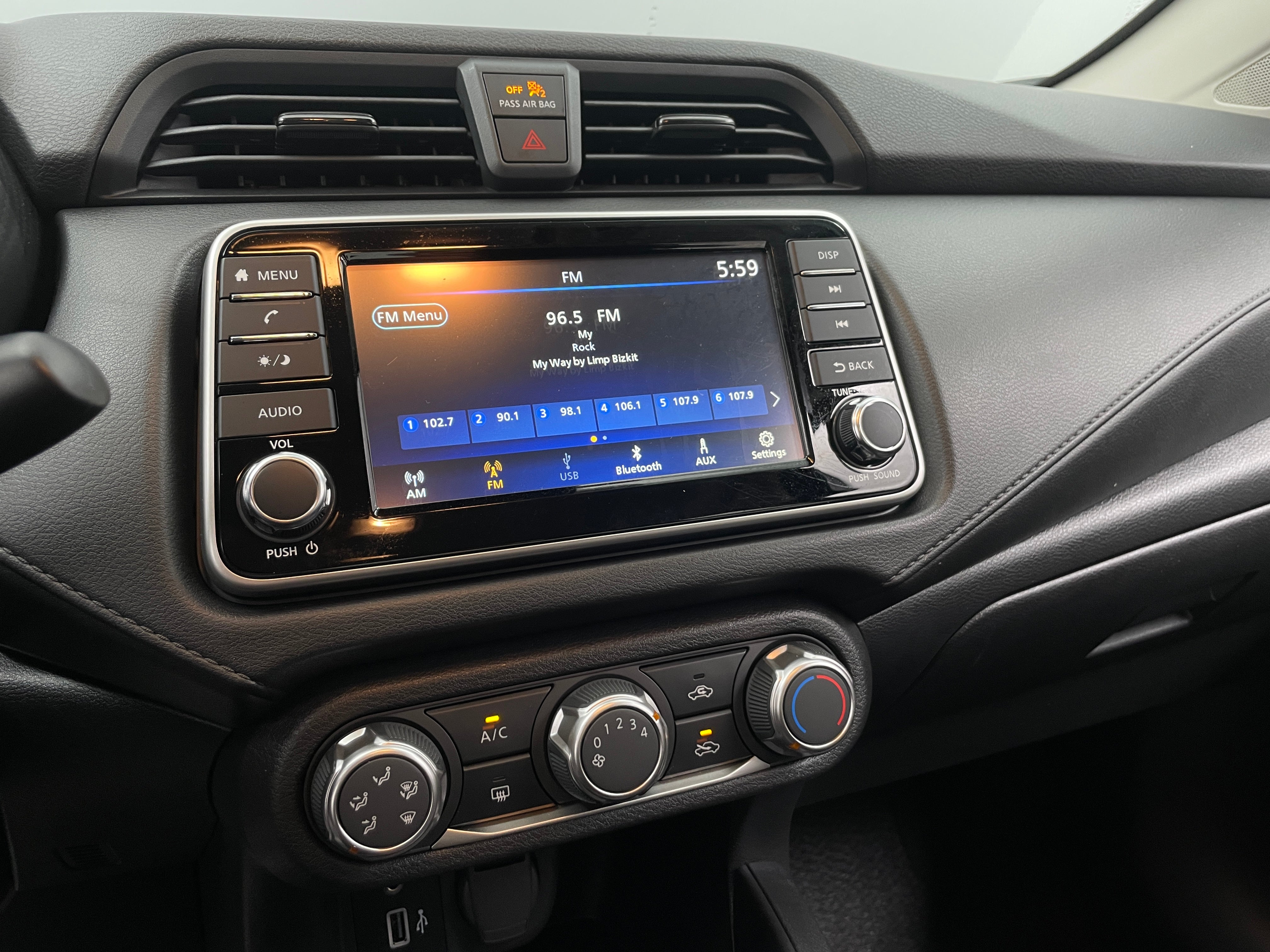 2024 Nissan Versa S 4