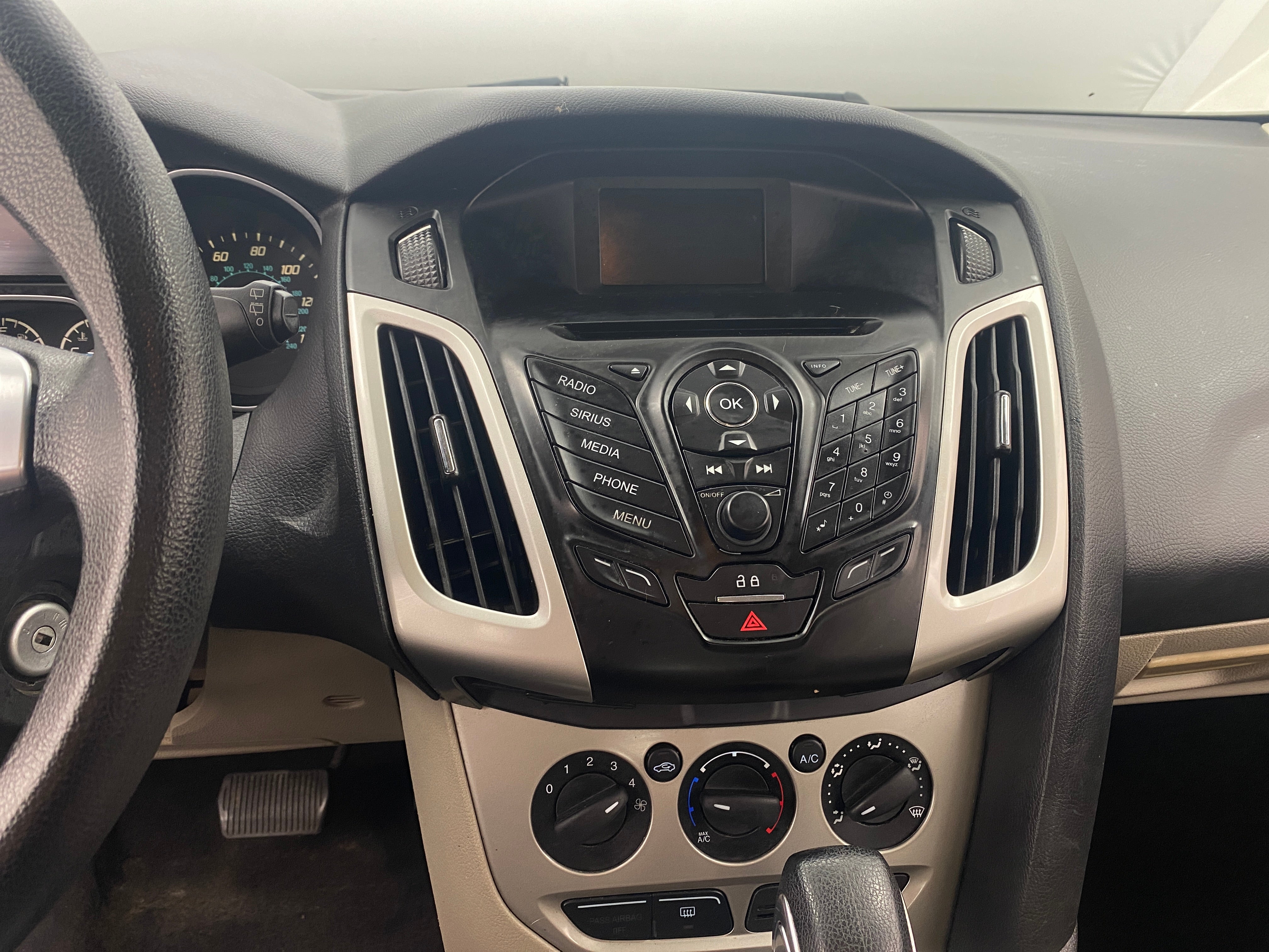 2014 Ford Focus SE 4