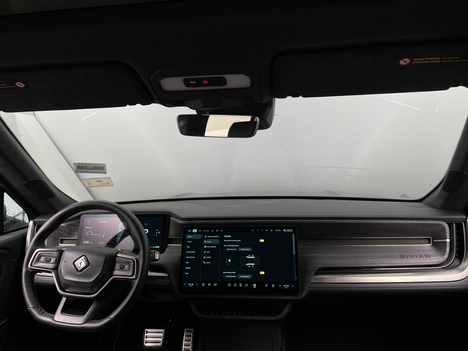 Thumbnail: 2023 Rivian R1S - 2