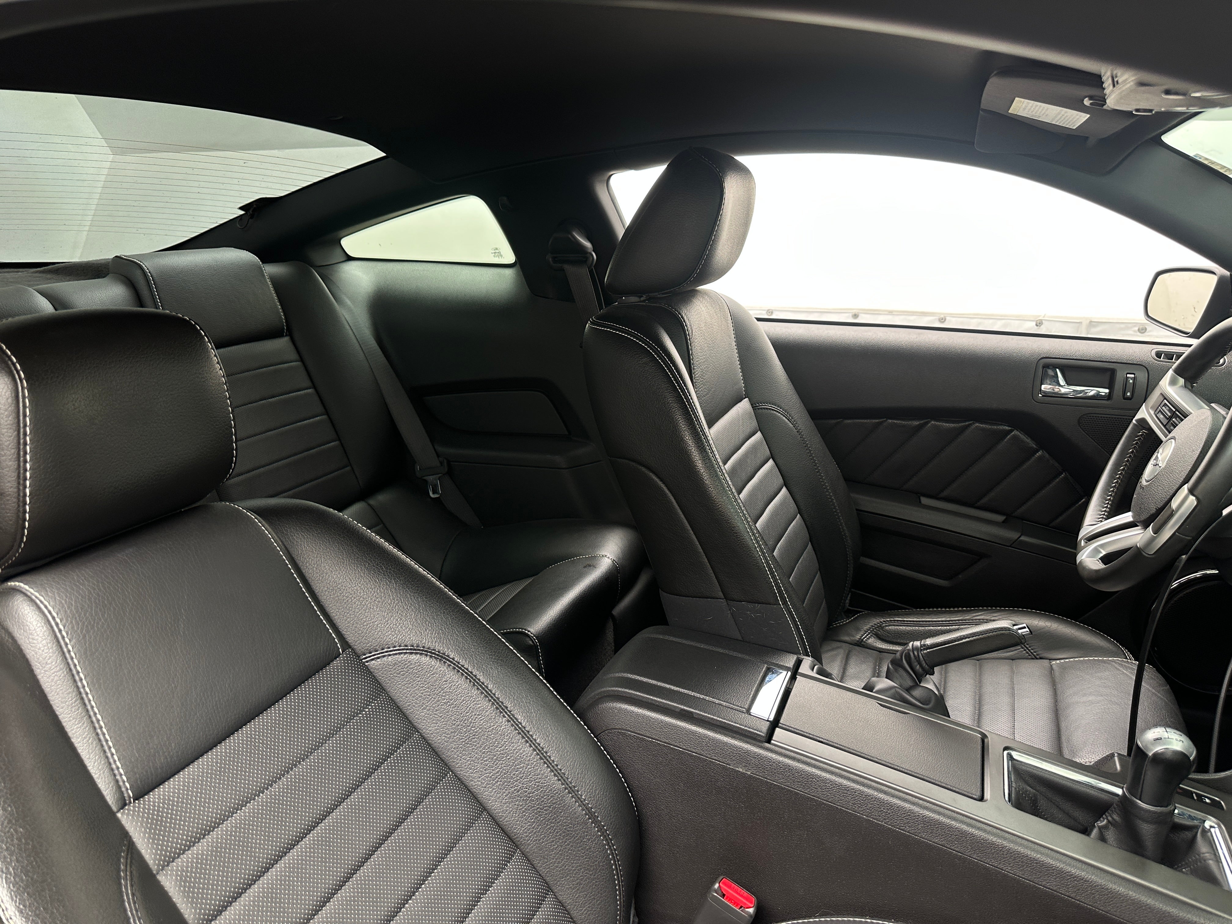 2010 Ford Mustang GT Premium 2