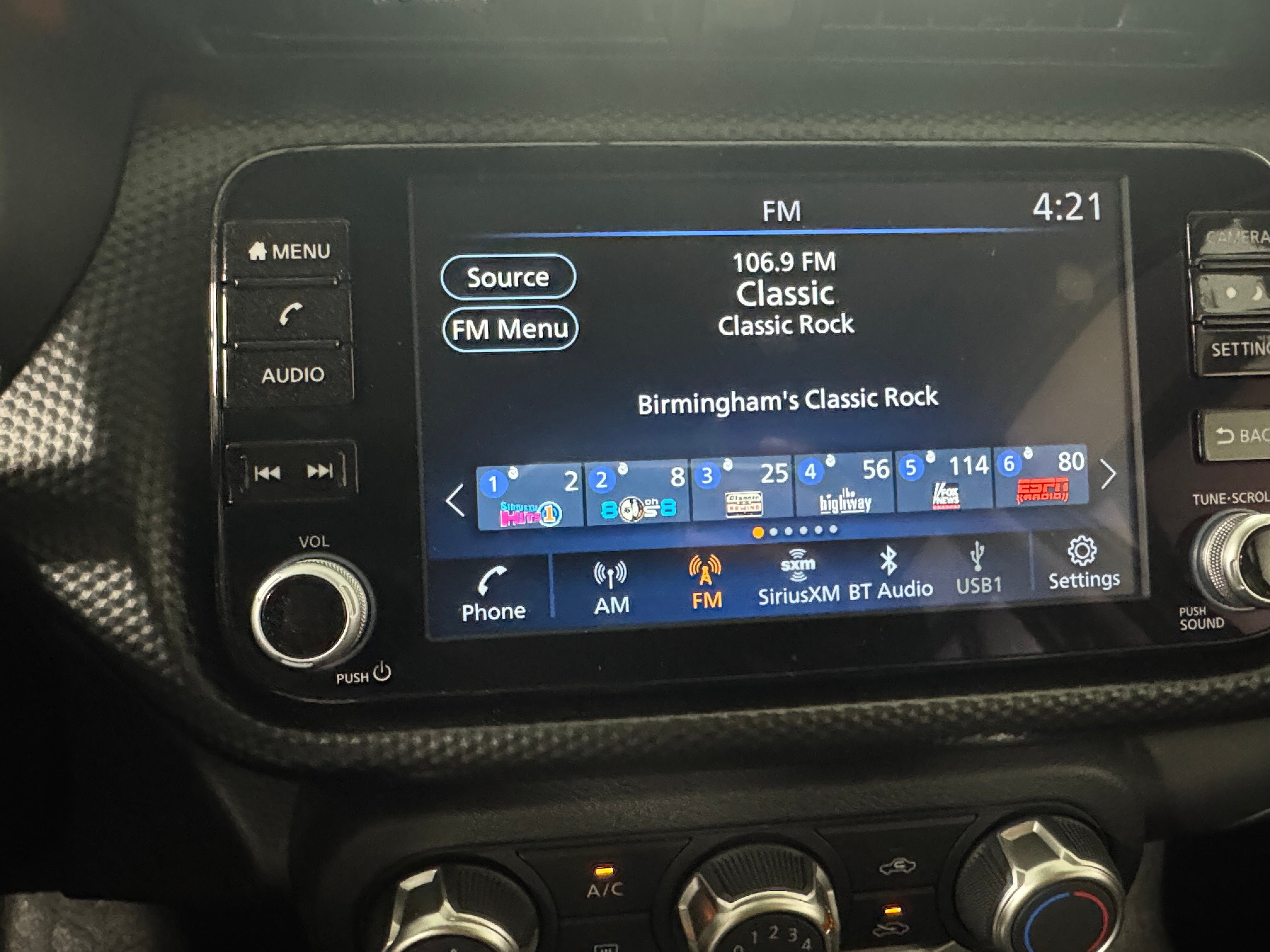 2024 Nissan Kicks SV 4