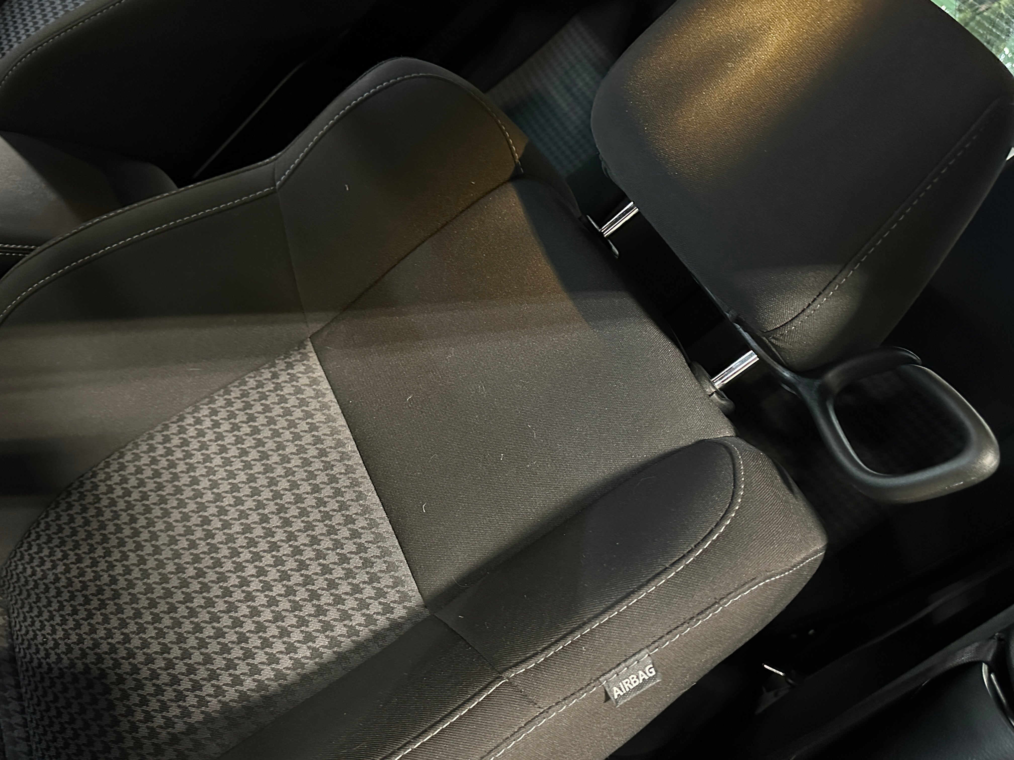 2022 Dodge Challenger GT 2
