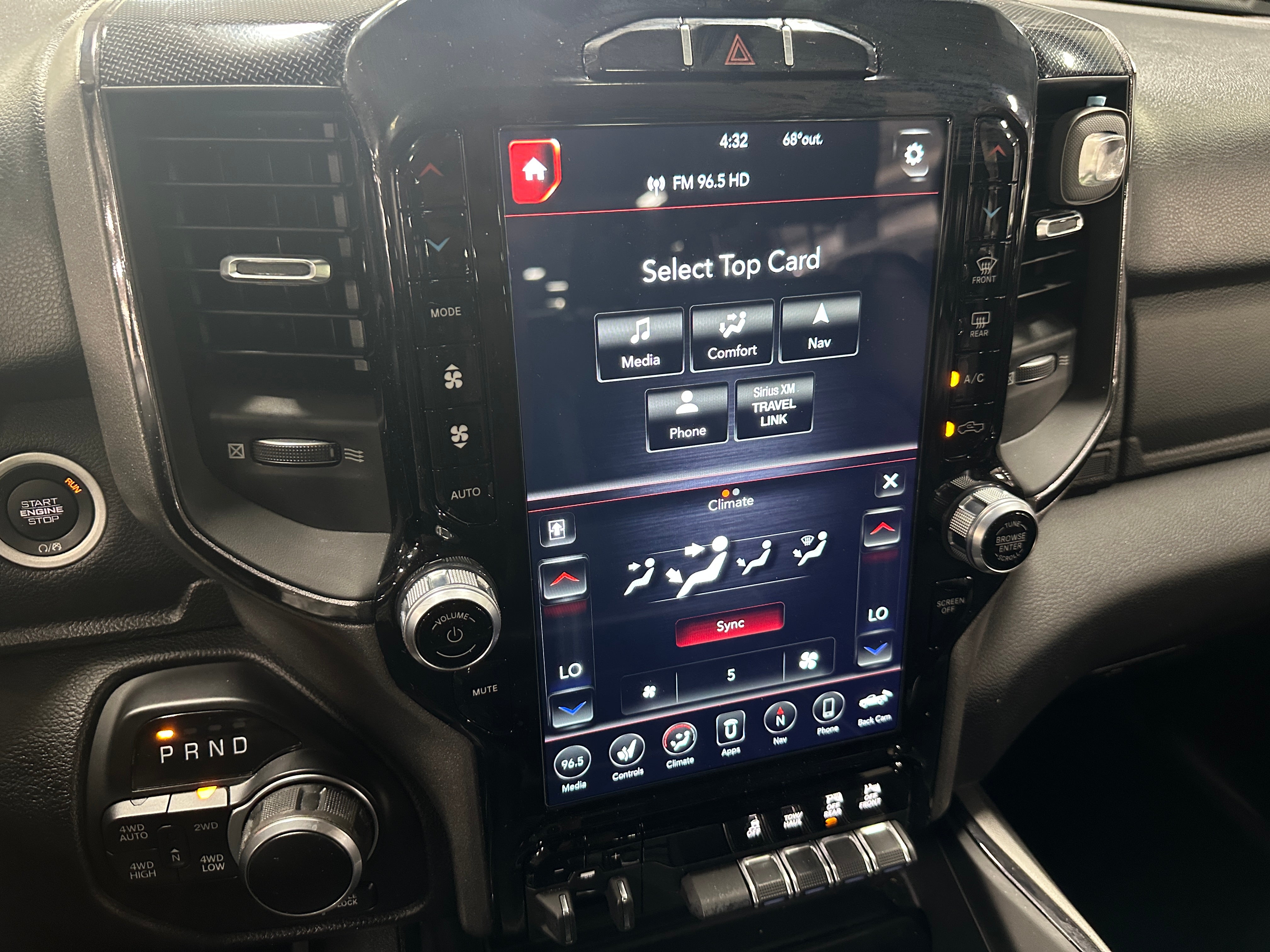 2021 RAM 1500 Big Horn 4