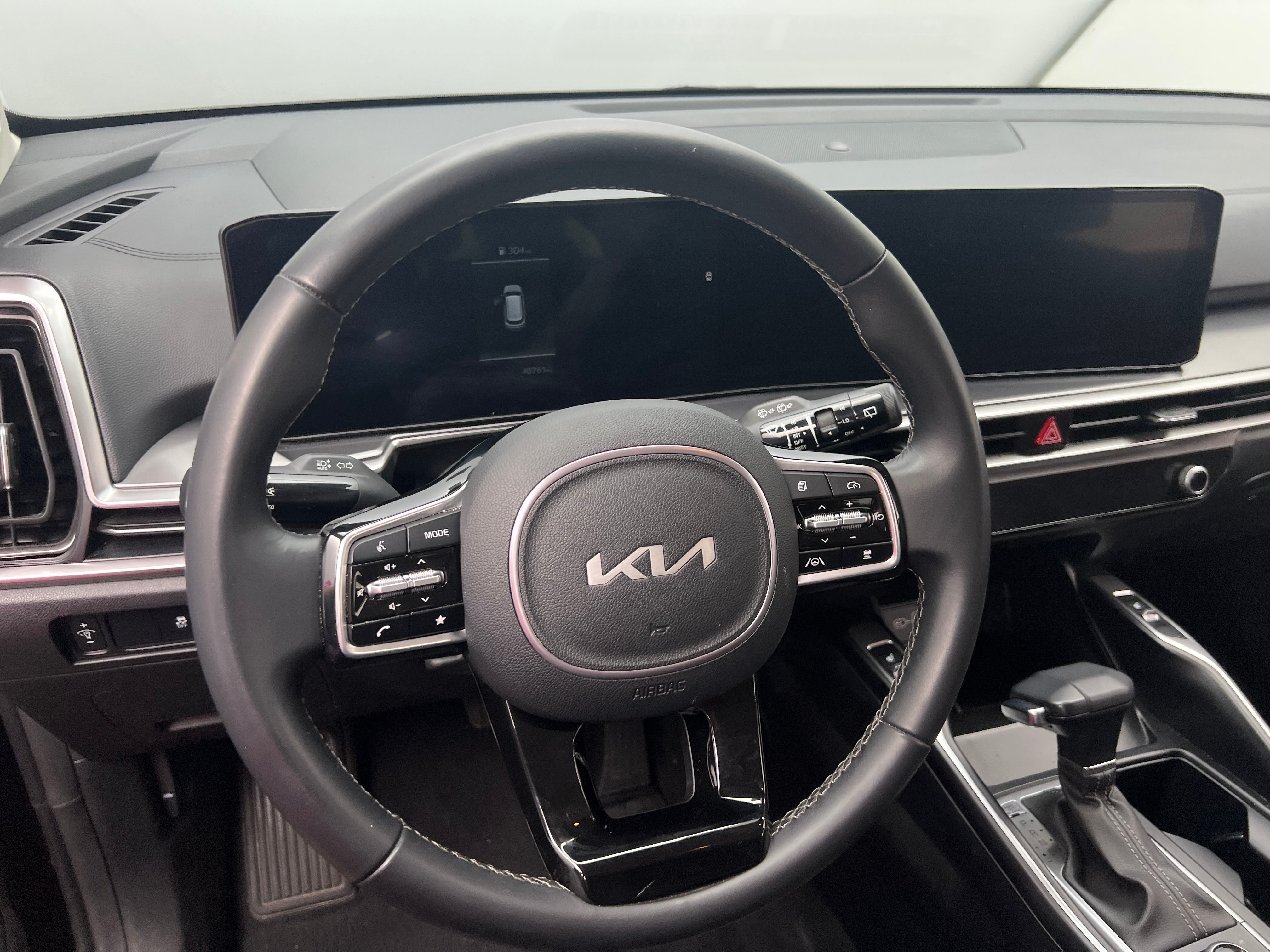 2024 Kia Sorento S 4