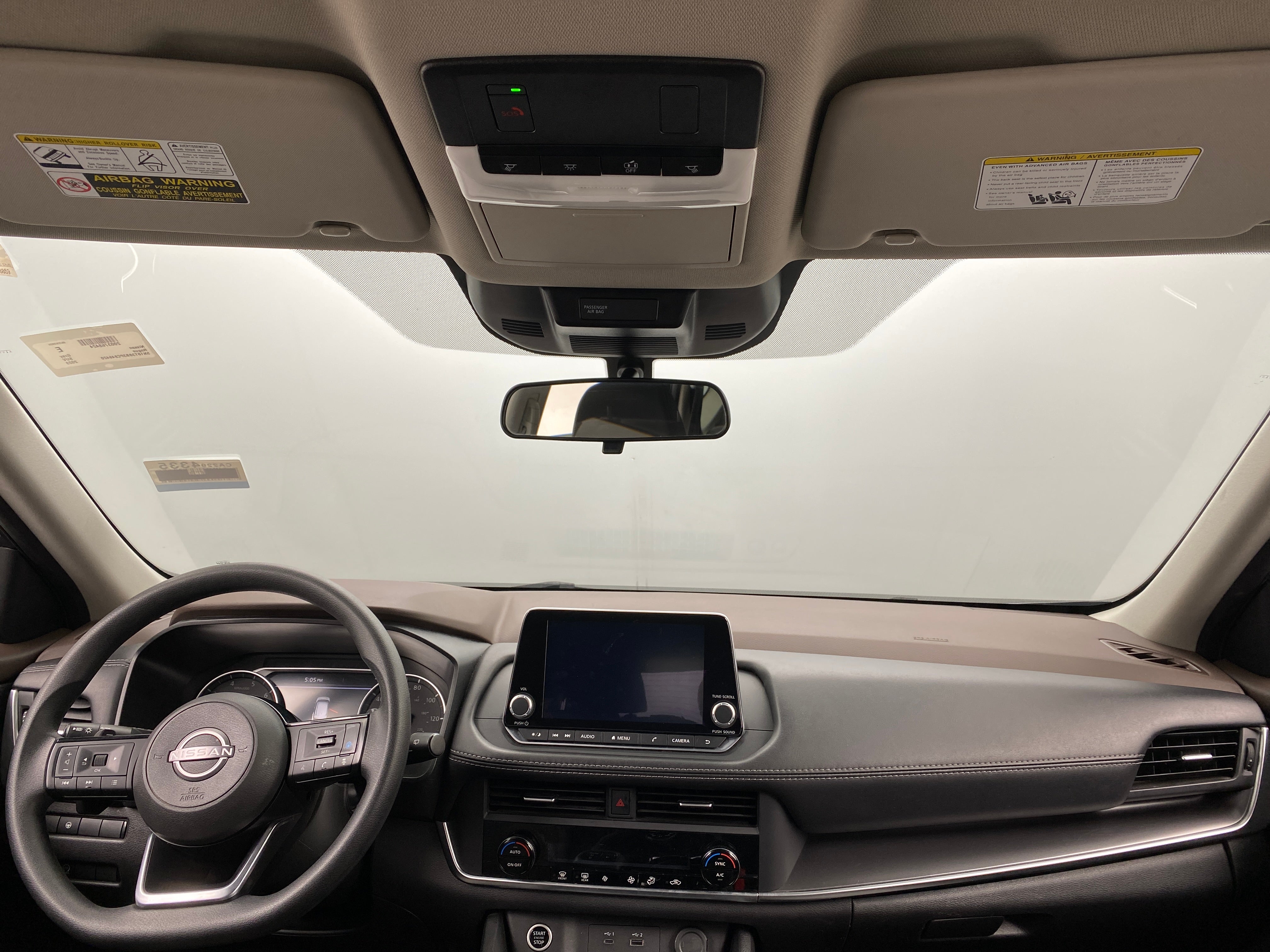 2023 Nissan Rogue SV 3
