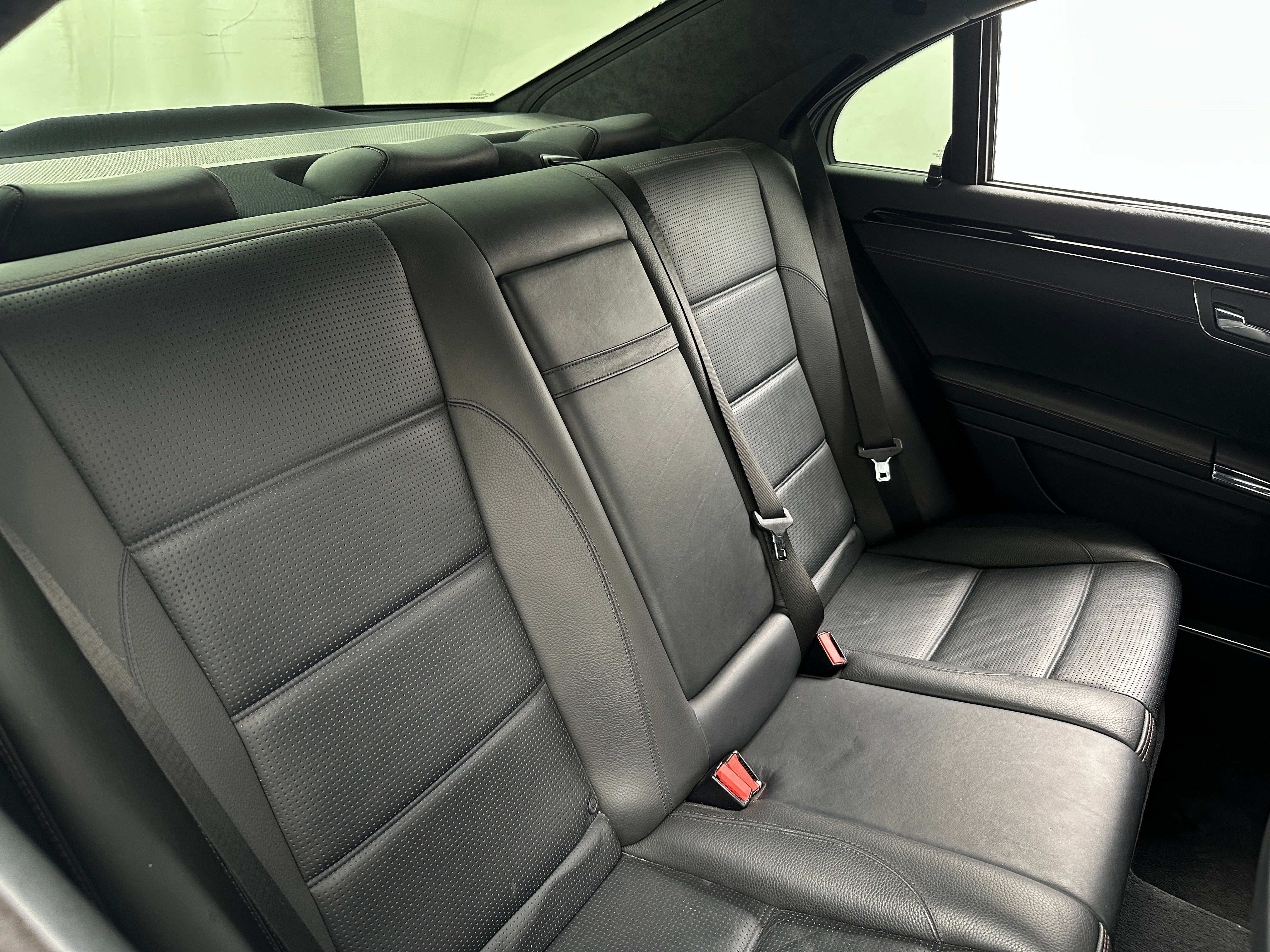 2012 Mercedes-Benz S-Class AMG S 63 5