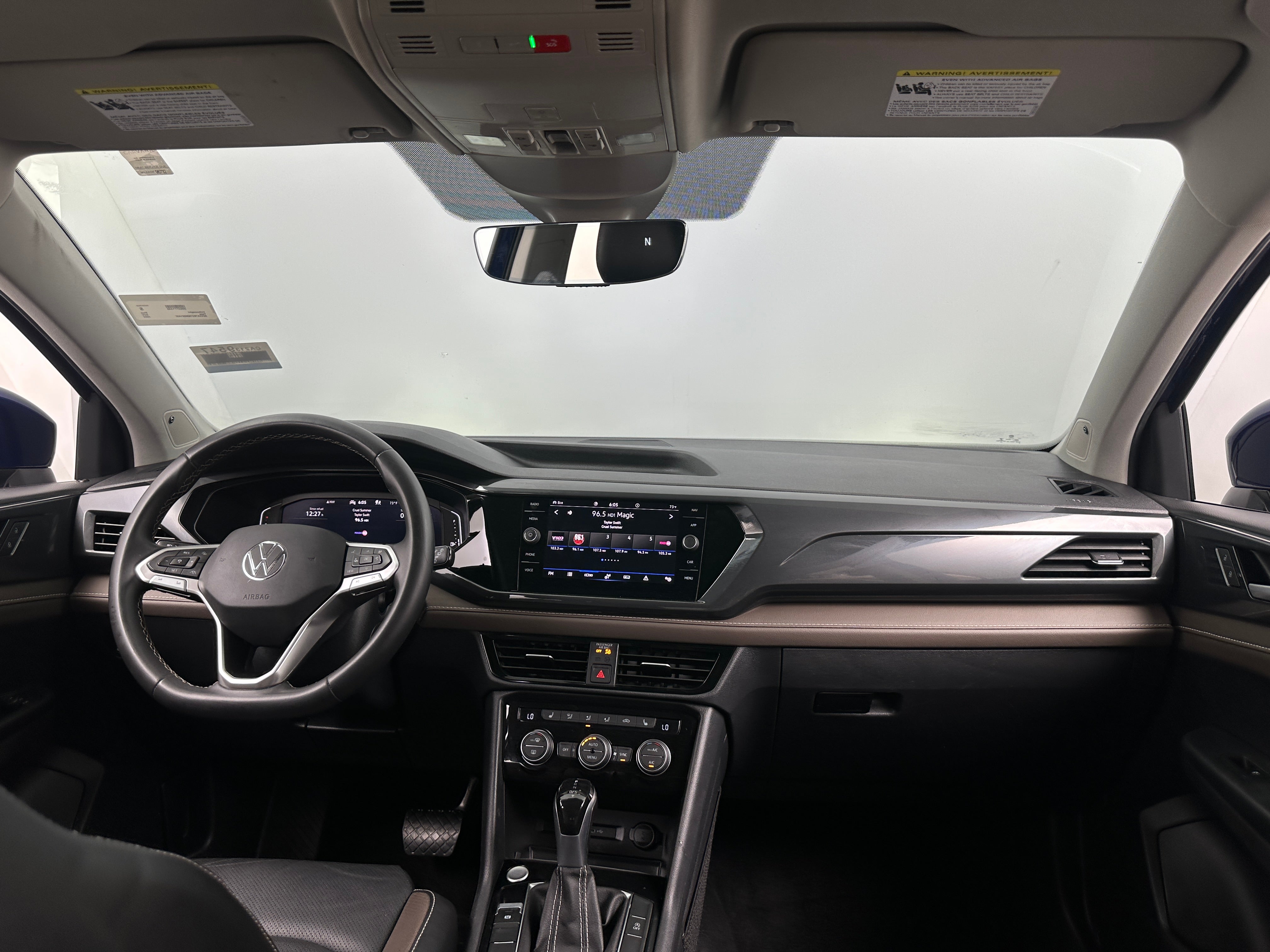 2022 Volkswagen Taos SEL 2