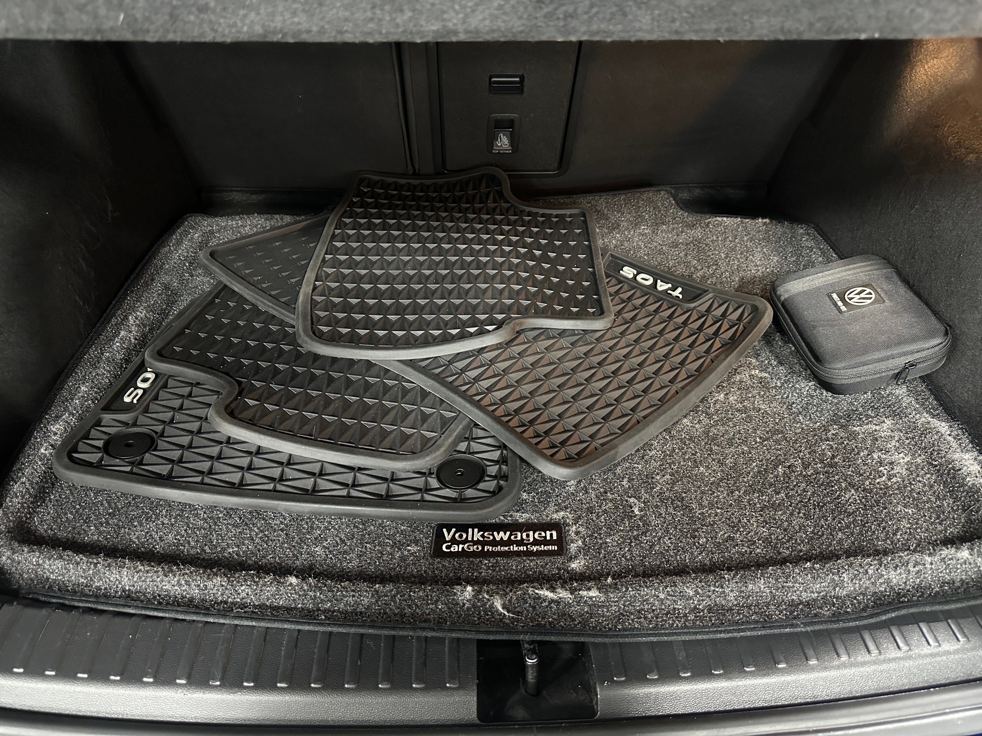 2022 Volkswagen Taos SEL 6