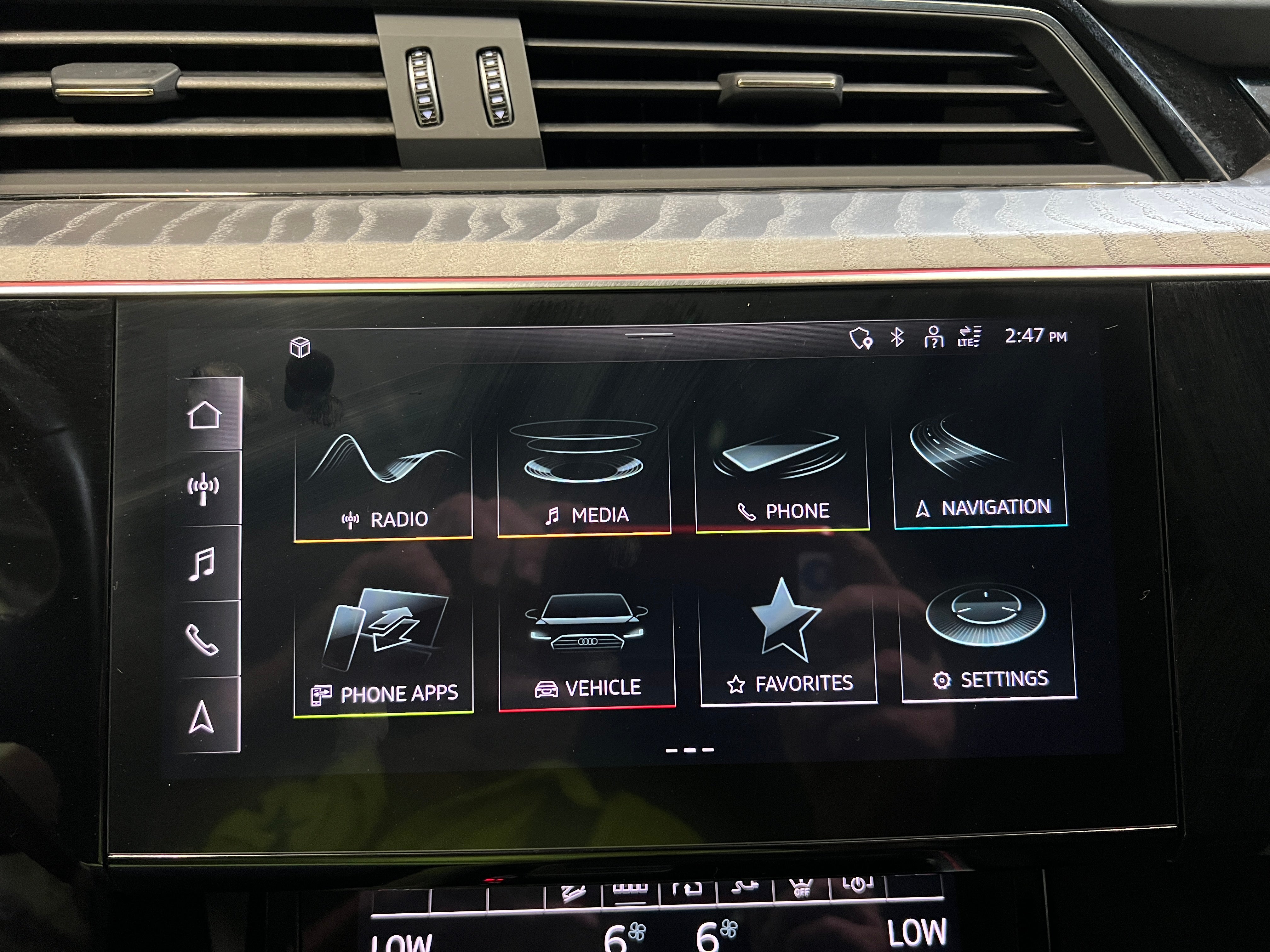 2021 Audi e-tron Prestige 3