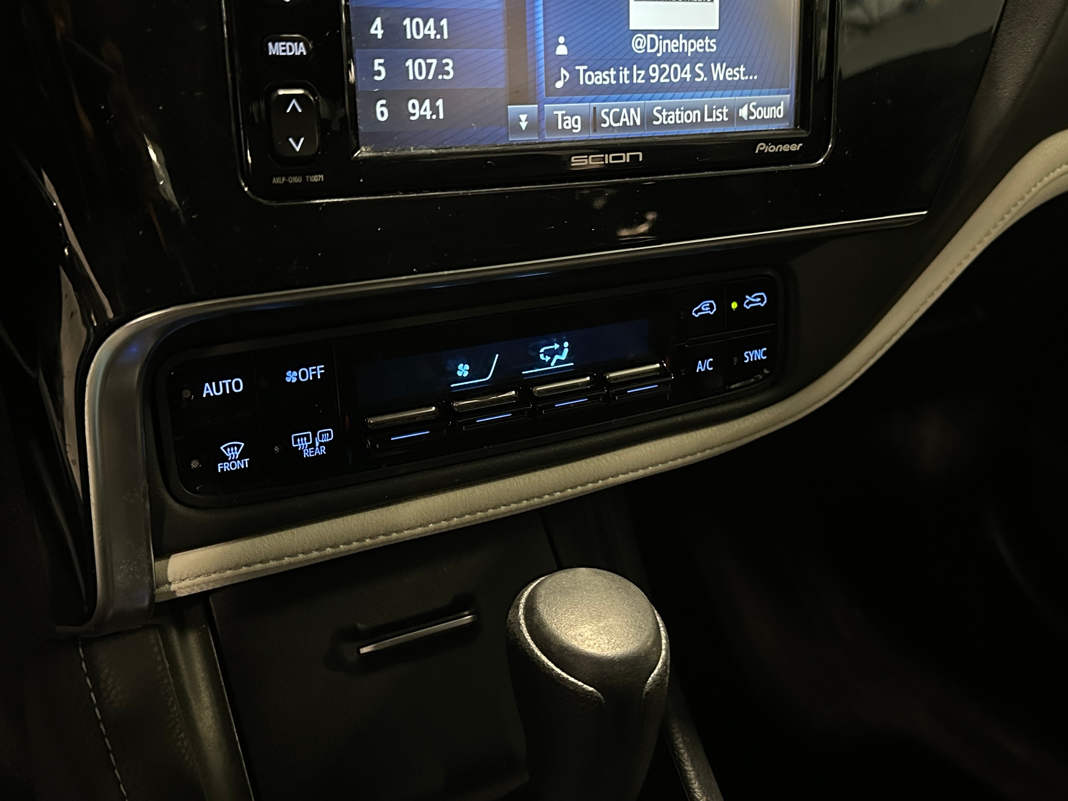 2016 Scion iM Base 4