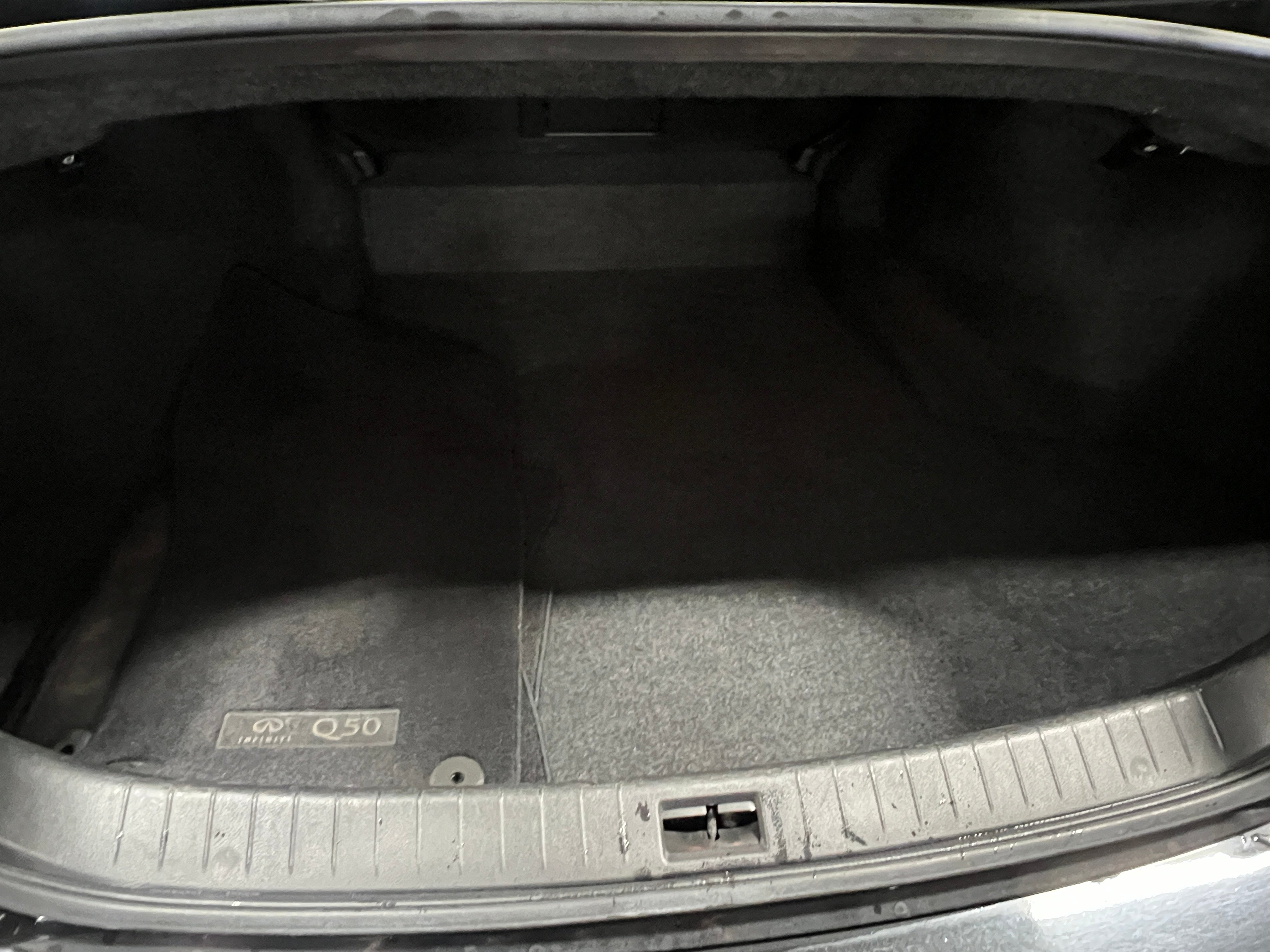 2018 INFINITI   7