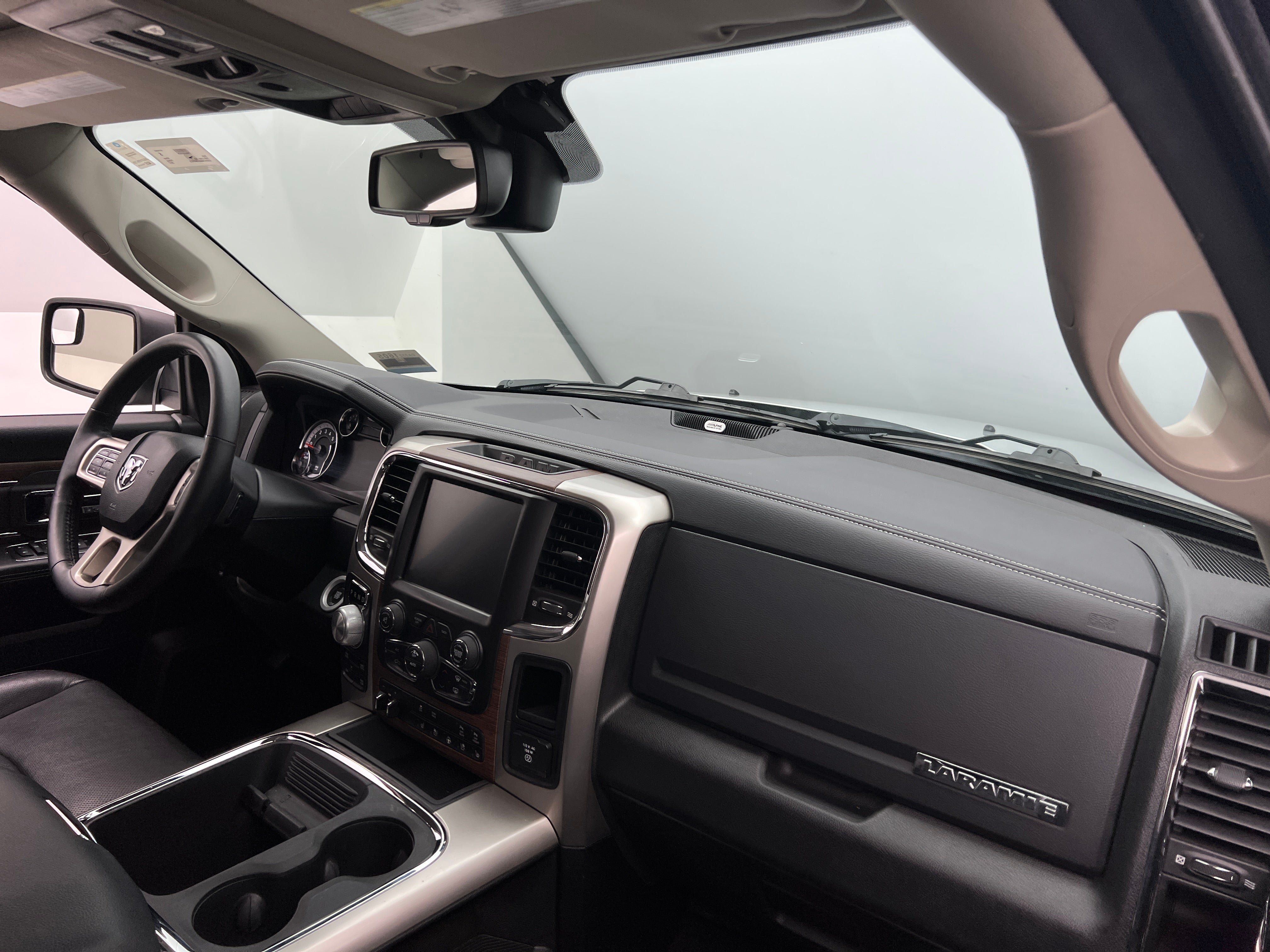 2017 RAM 1500 Laramie 2