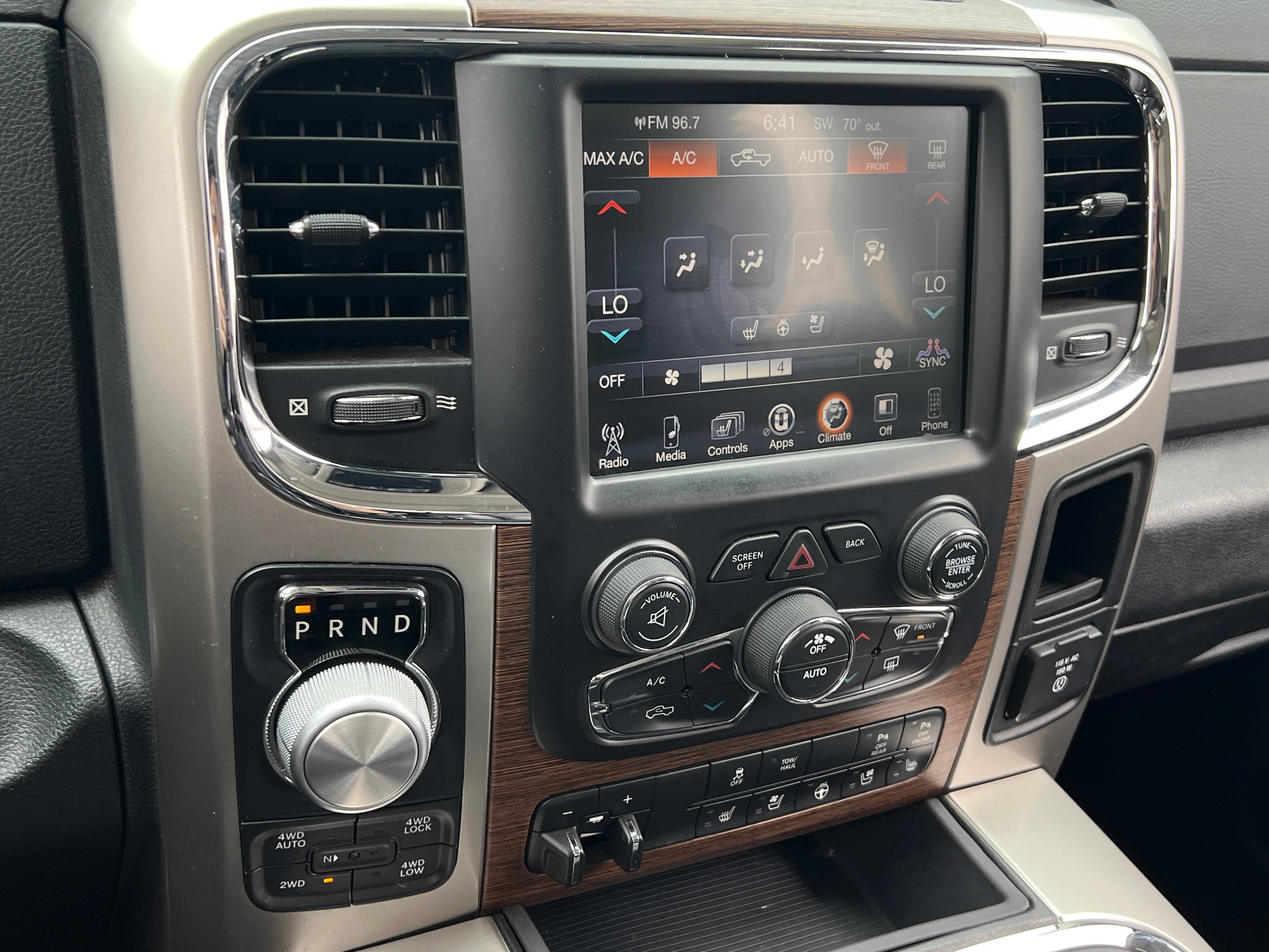 2017 RAM 1500 Laramie 3