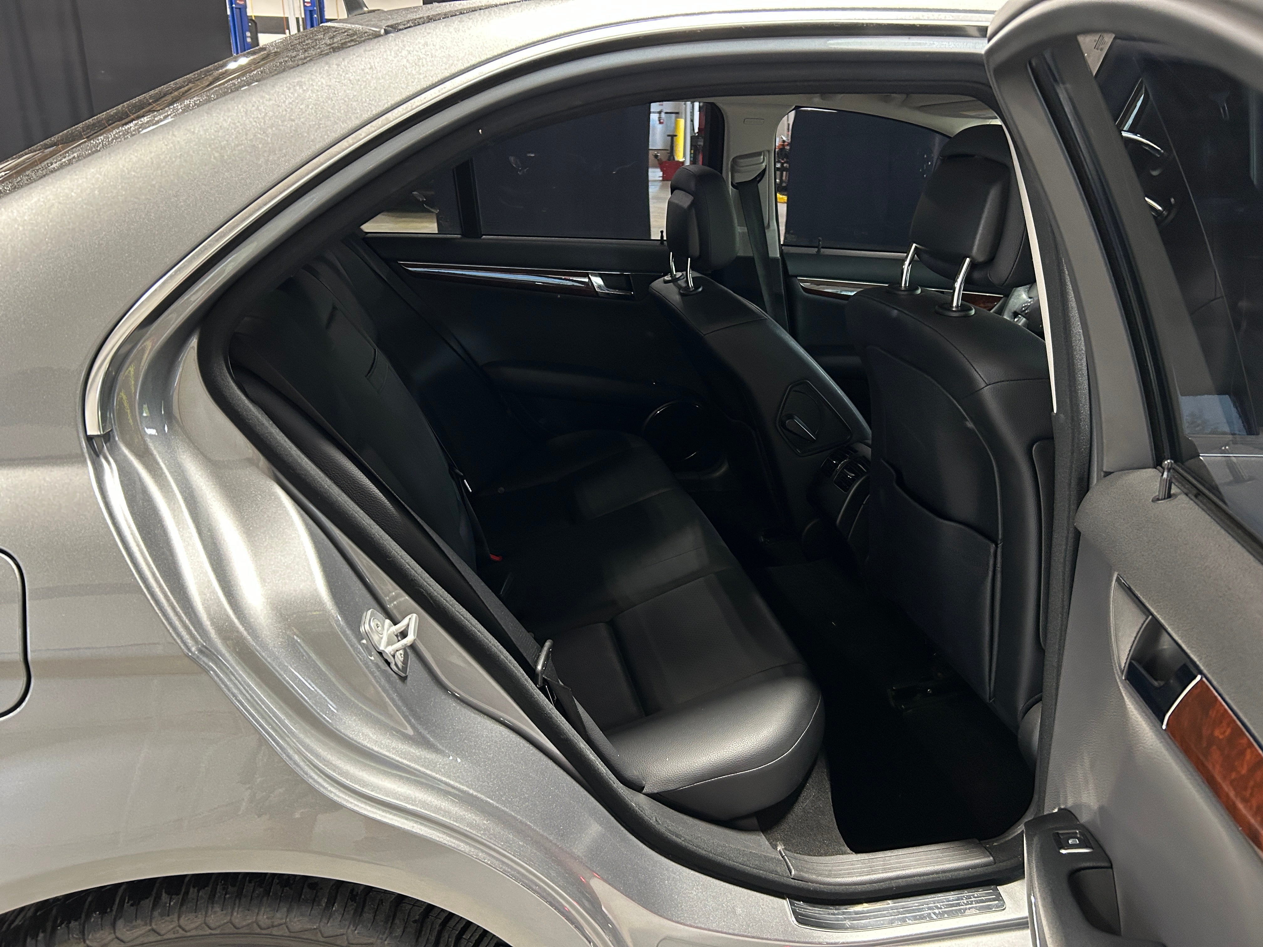 2011 Mercedes-Benz C-Class C 300 5