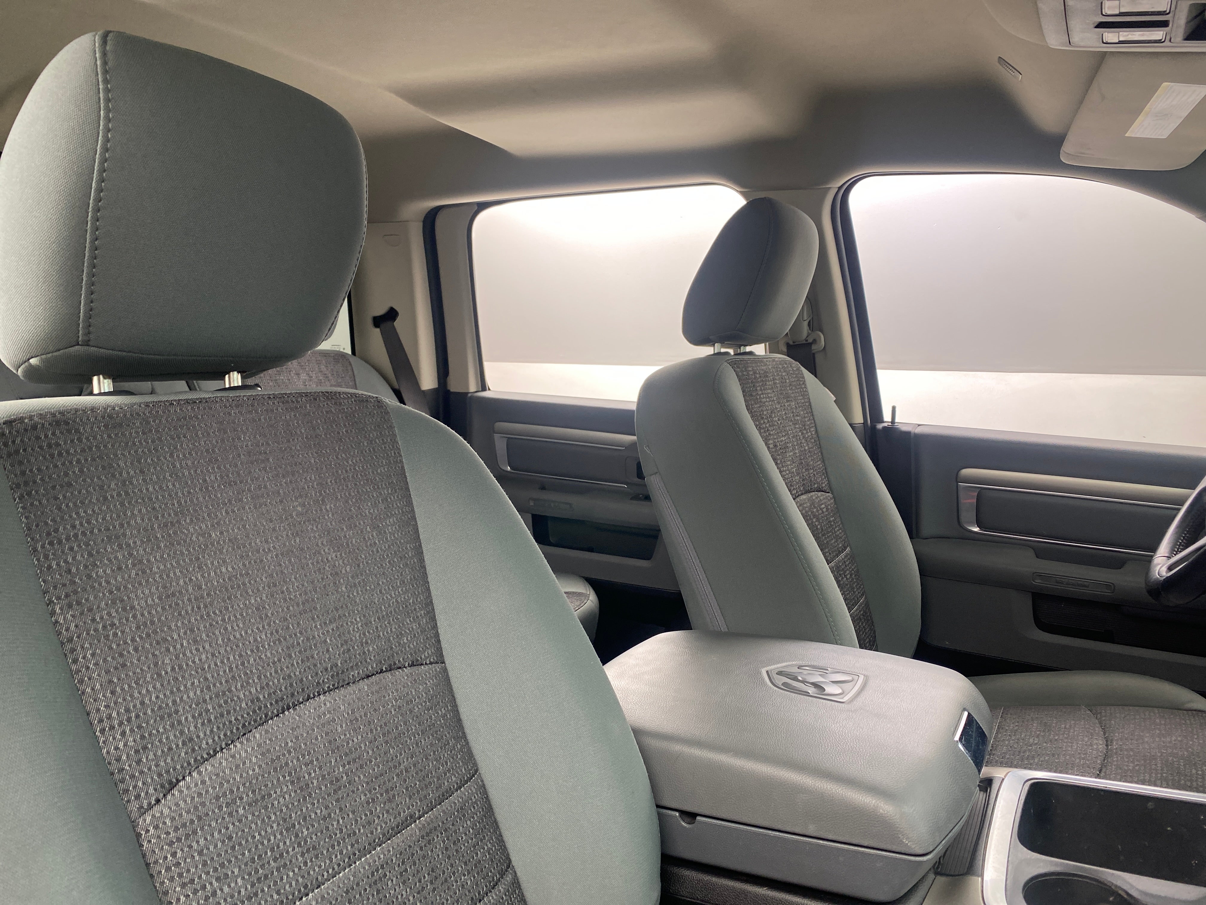 2020 RAM 1500 Classic SLT 2