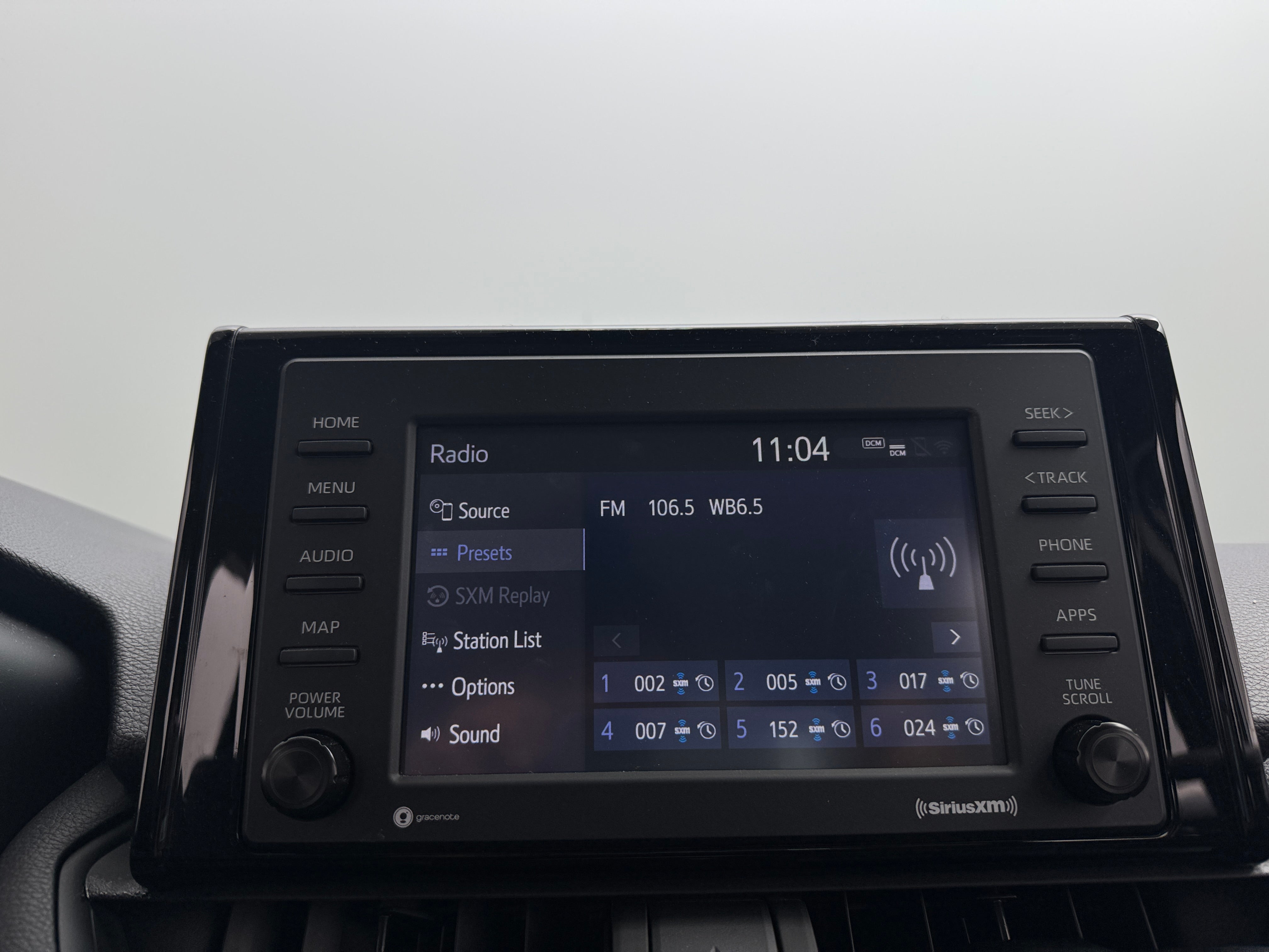 2021 Toyota RAV4 LE 4