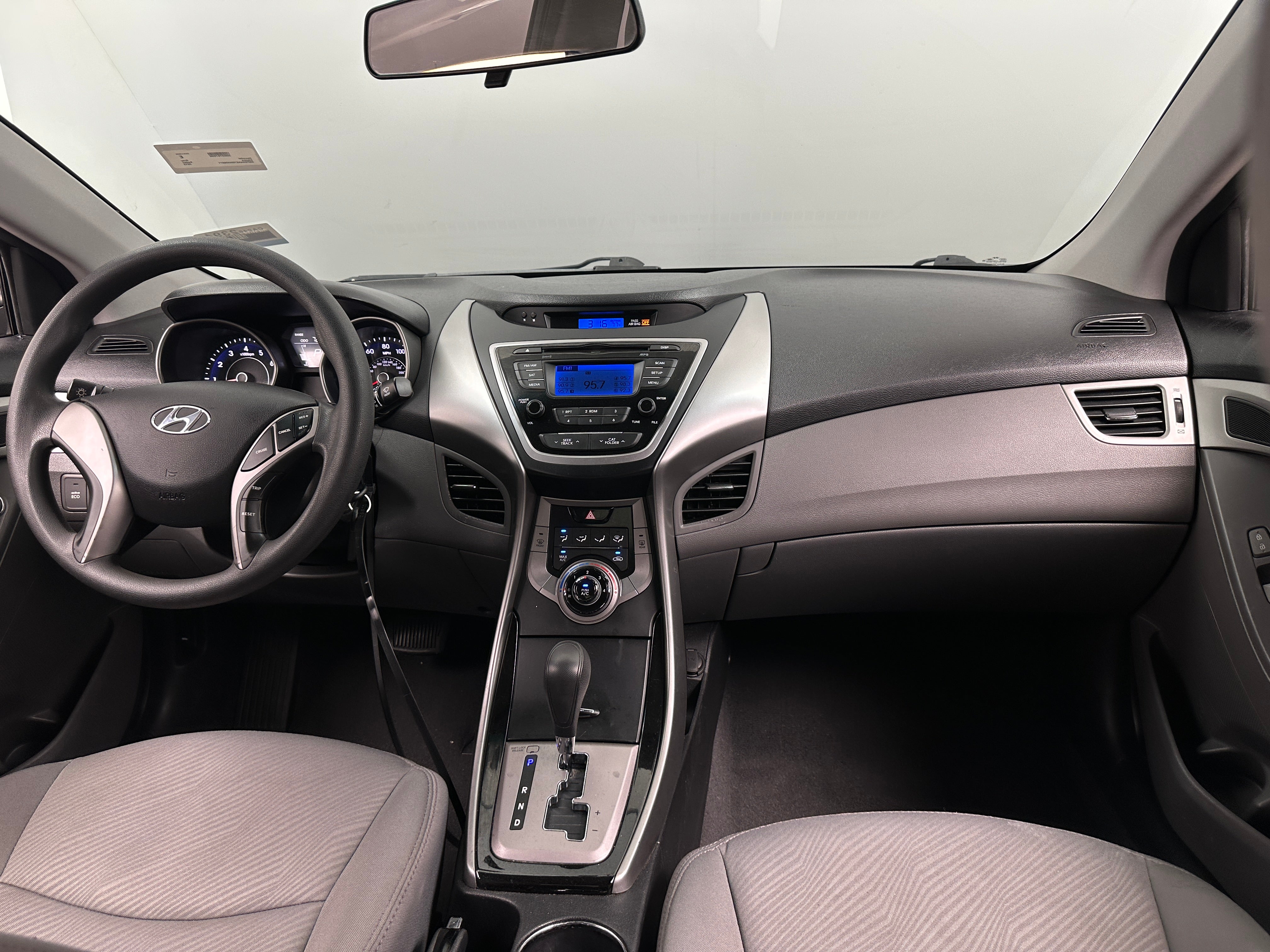 2013 Hyundai Elantra GLS 3