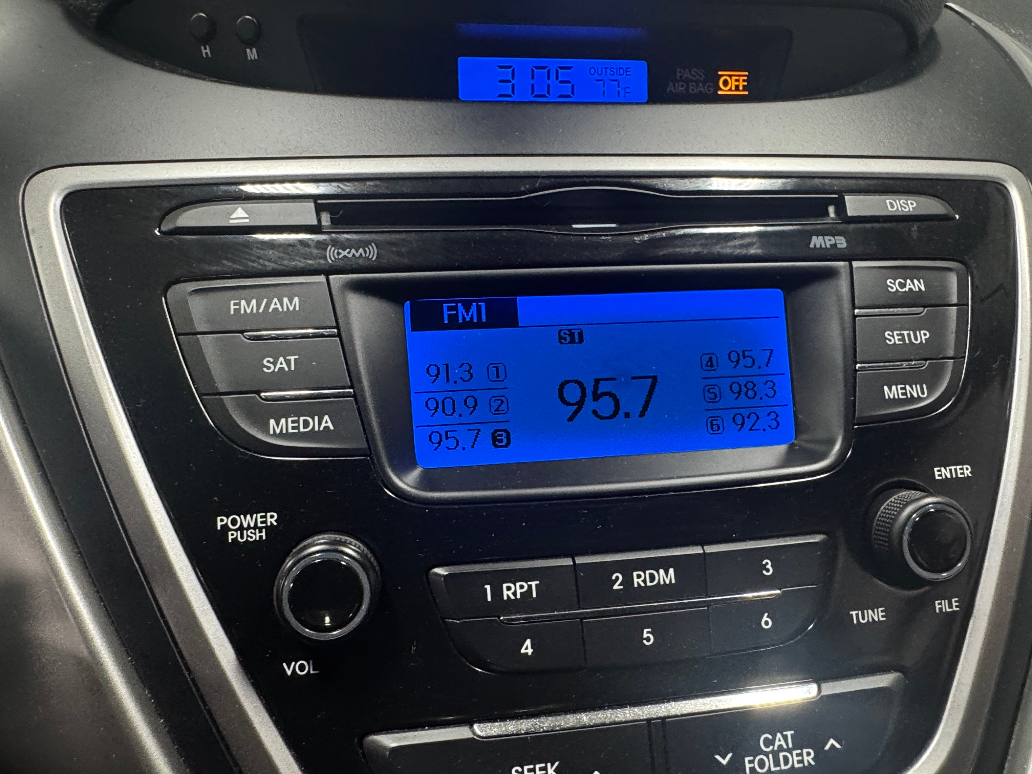 2013 Hyundai Elantra GLS 4