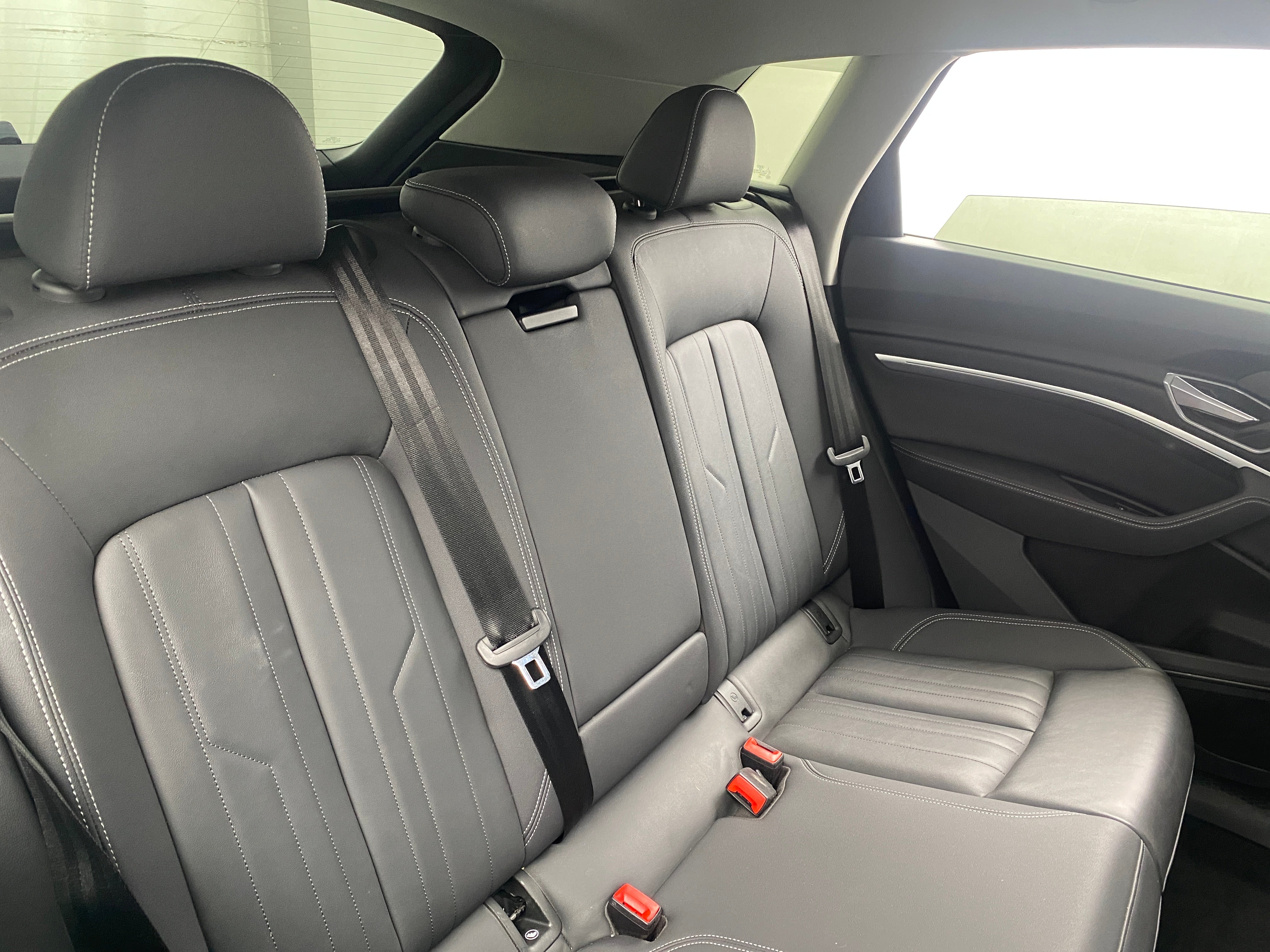 2021 Audi e-tron Premium 5