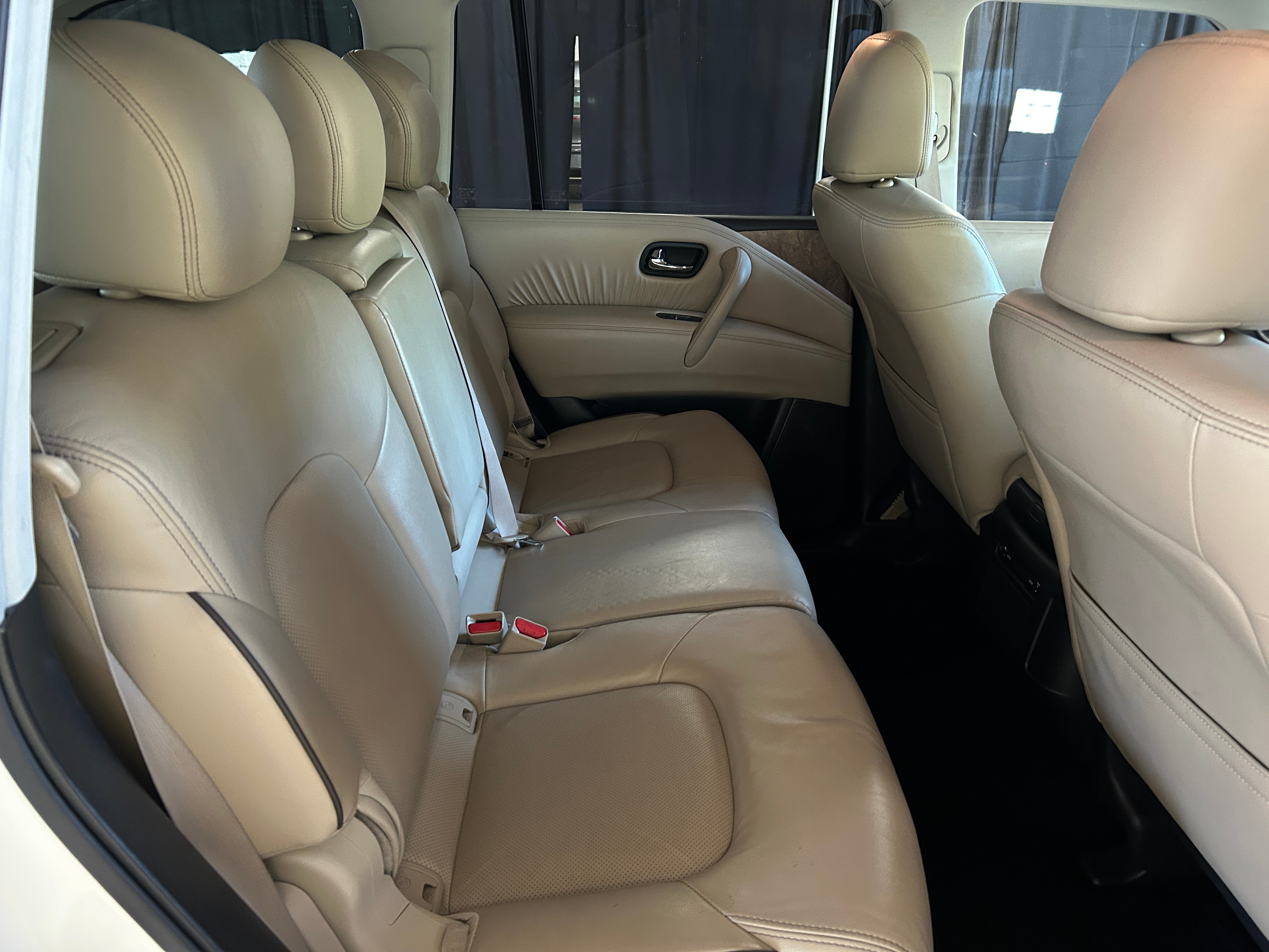 2023 Nissan Armada SL 5