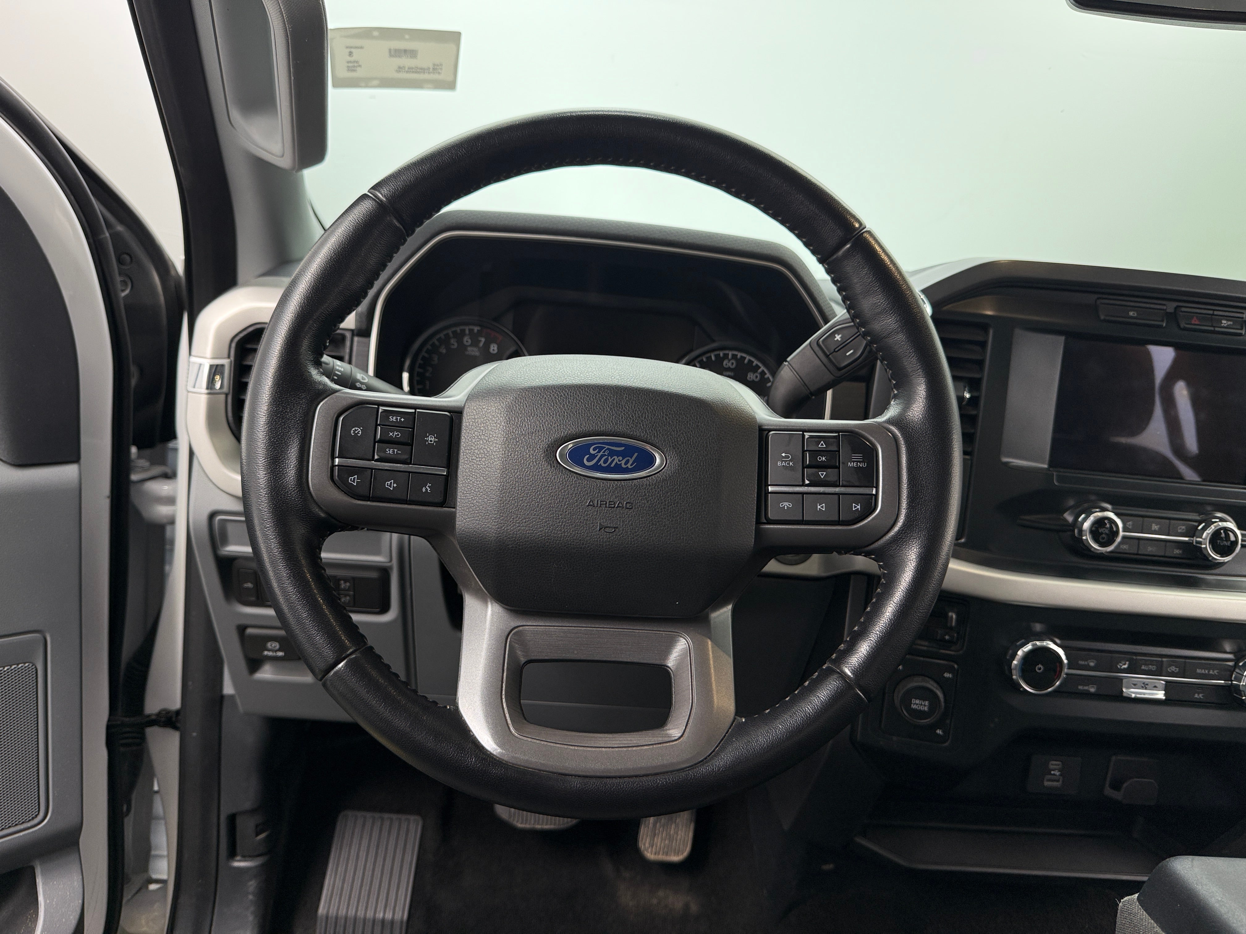 2022 Ford Econoline E-150 5