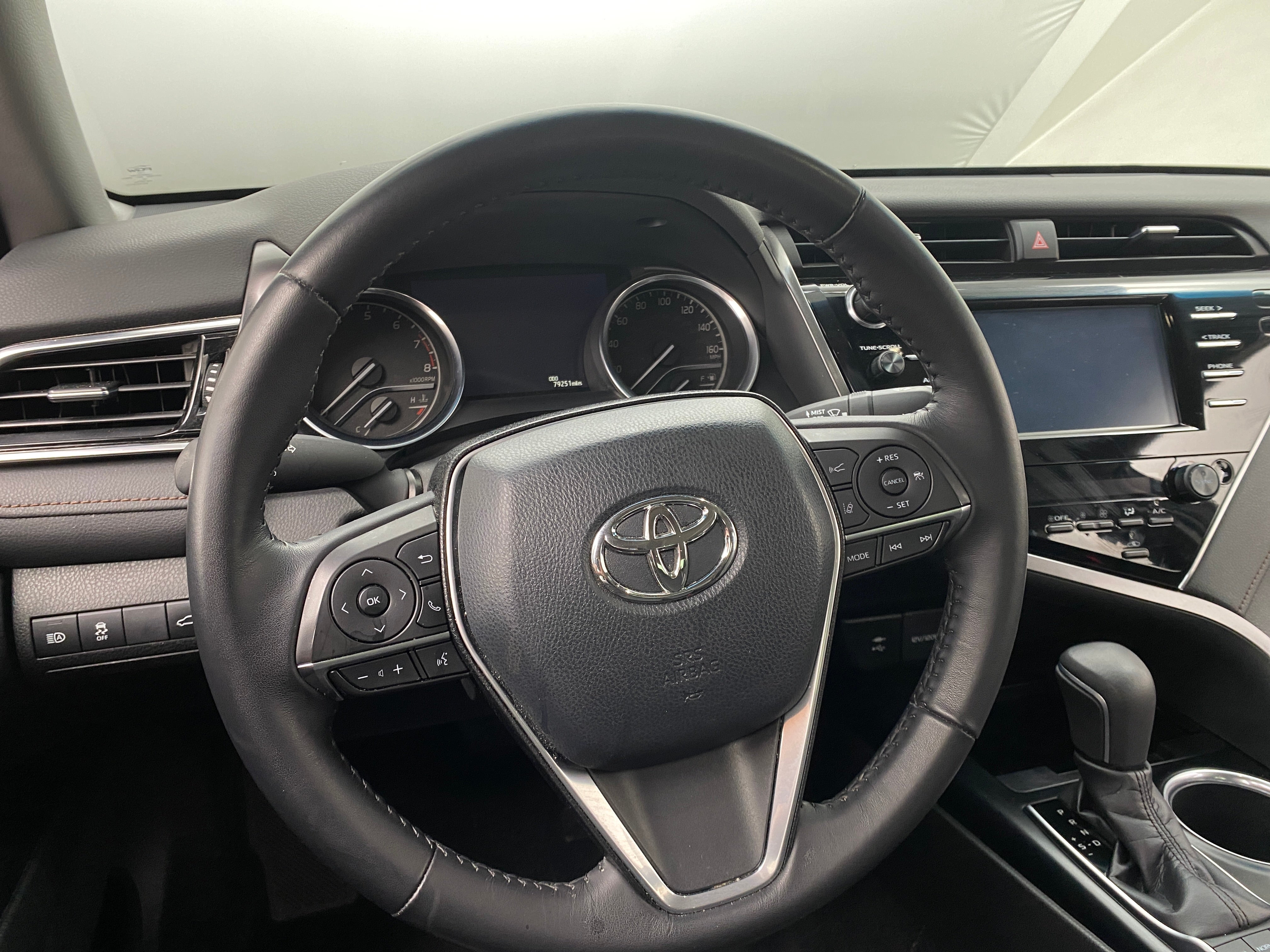 2018 Toyota Camry XLE 5