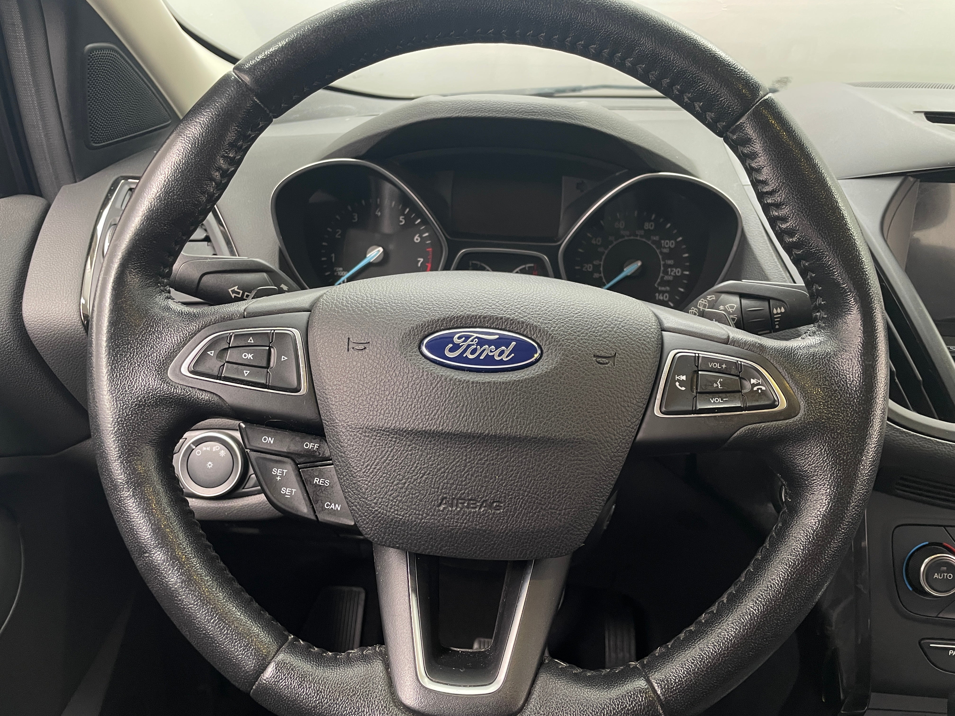 2017 Ford Escape Titanium 4