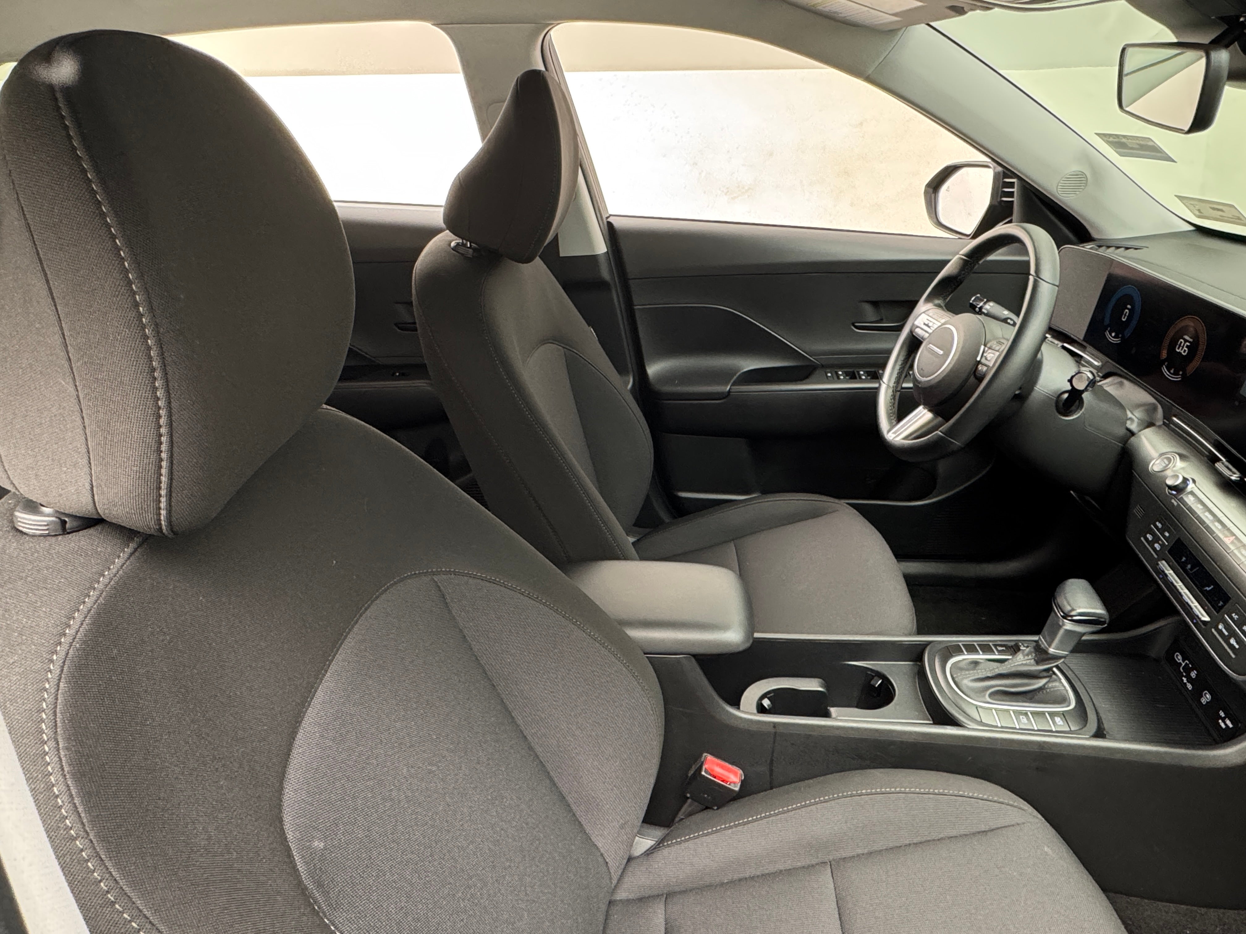 2024 Hyundai Kona SEL 2