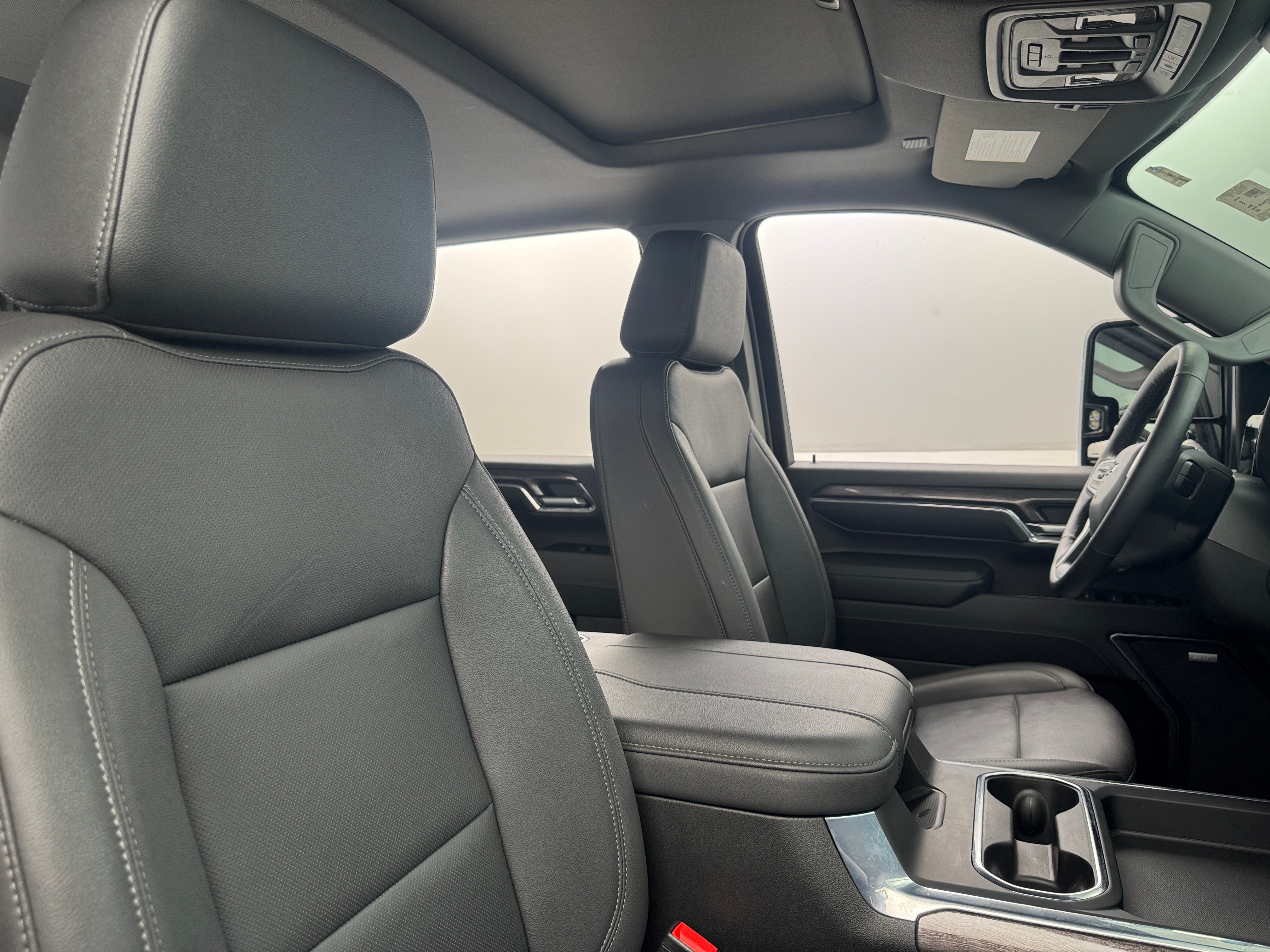 2024 Chevrolet Silverado 2500 LTZ 2