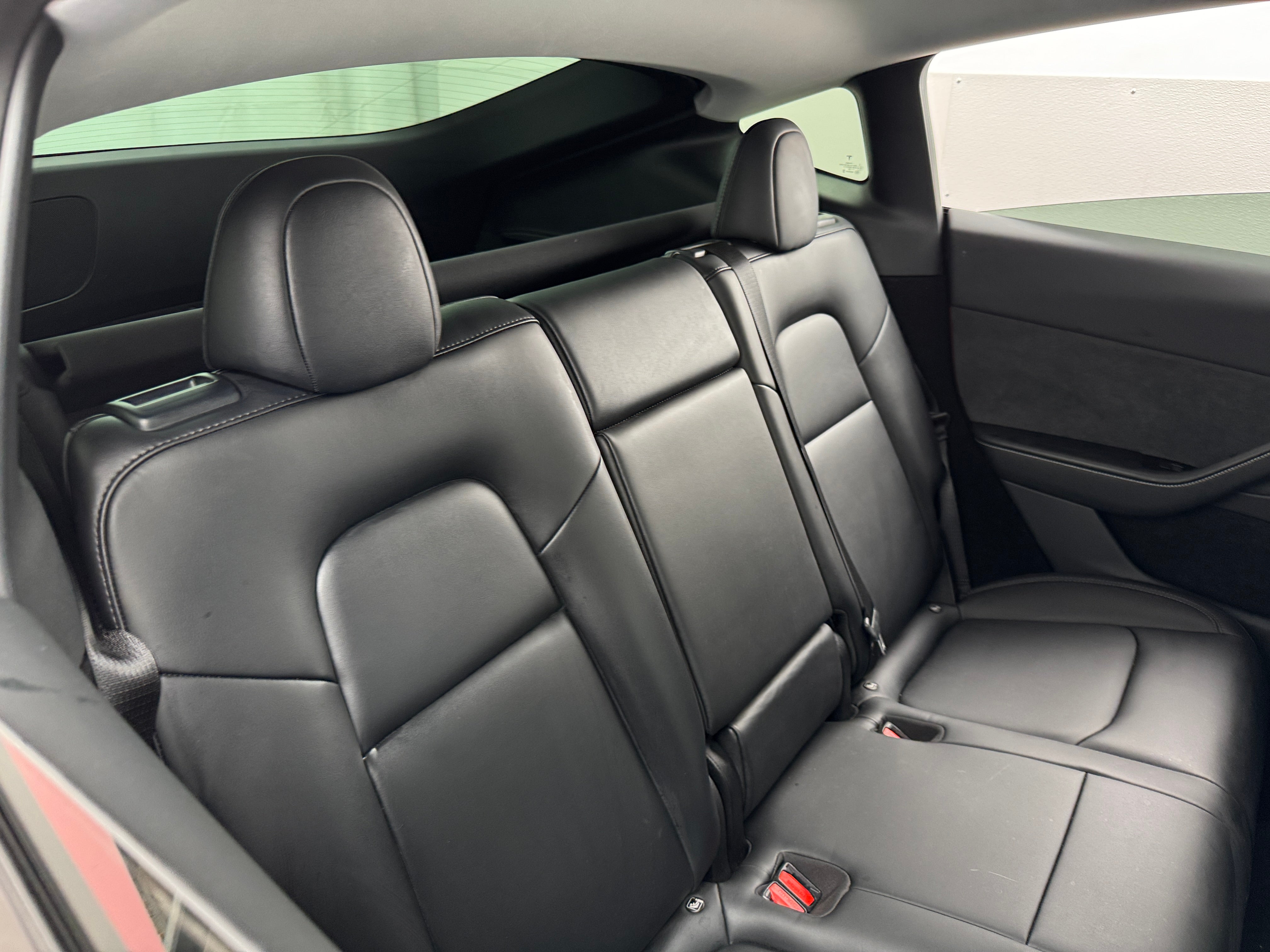 2023 Tesla Model Y Long Range 4